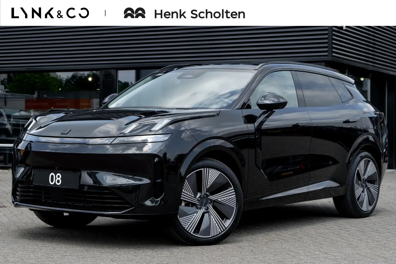 Lynk & Co 08 345PK More | 200km Hybride | Stoelmassage, Verwarm Nero - 1