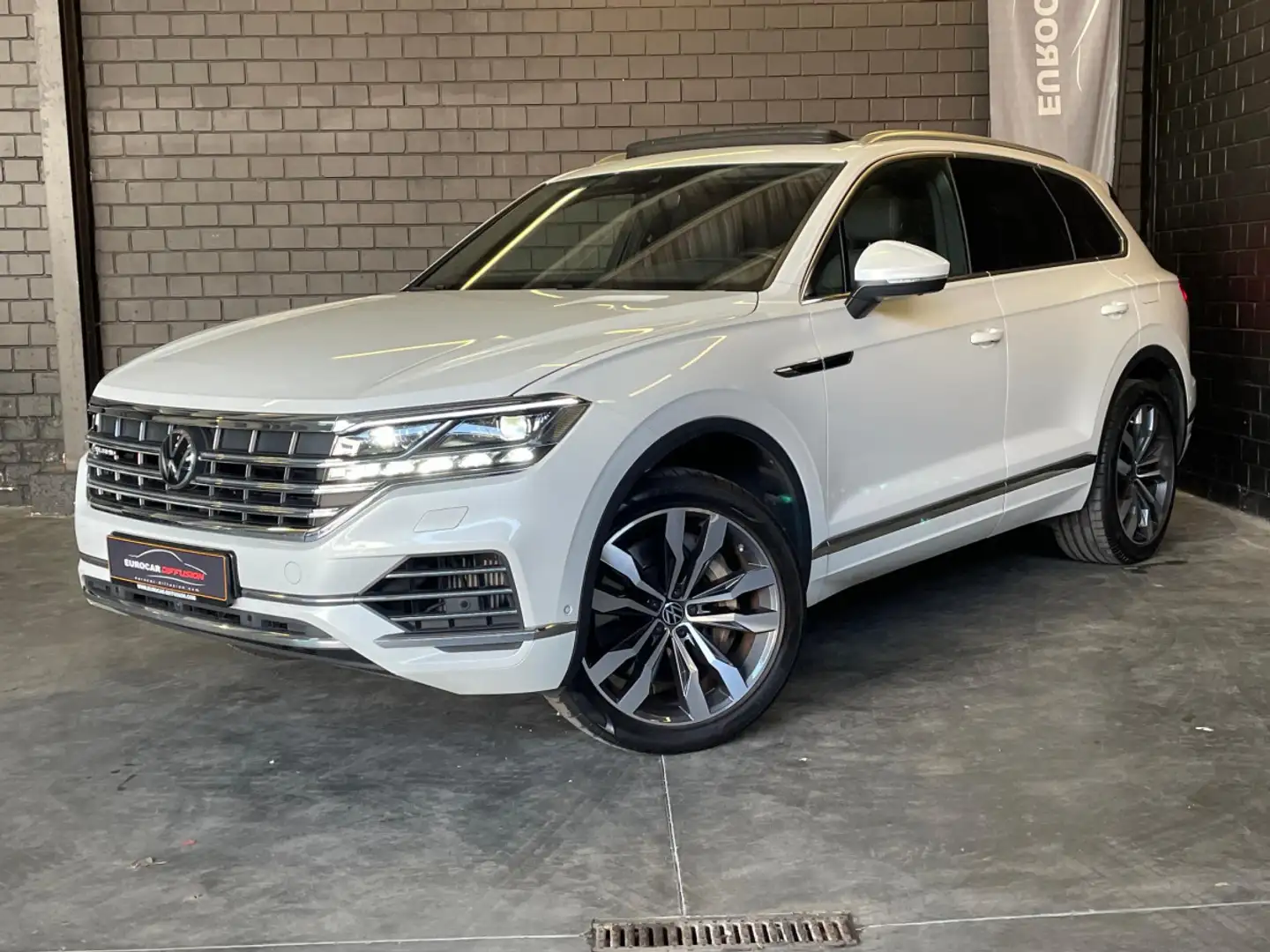 Volkswagen Touareg Elegance 4Motion 3.0 PHEV ehybrid 340CV * Blanc - 1