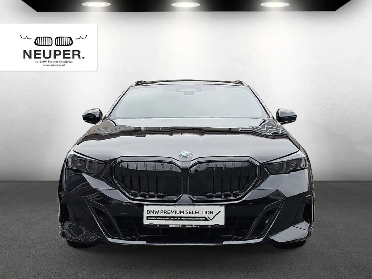 BMW 540 540d xDrive Schwarz - 2