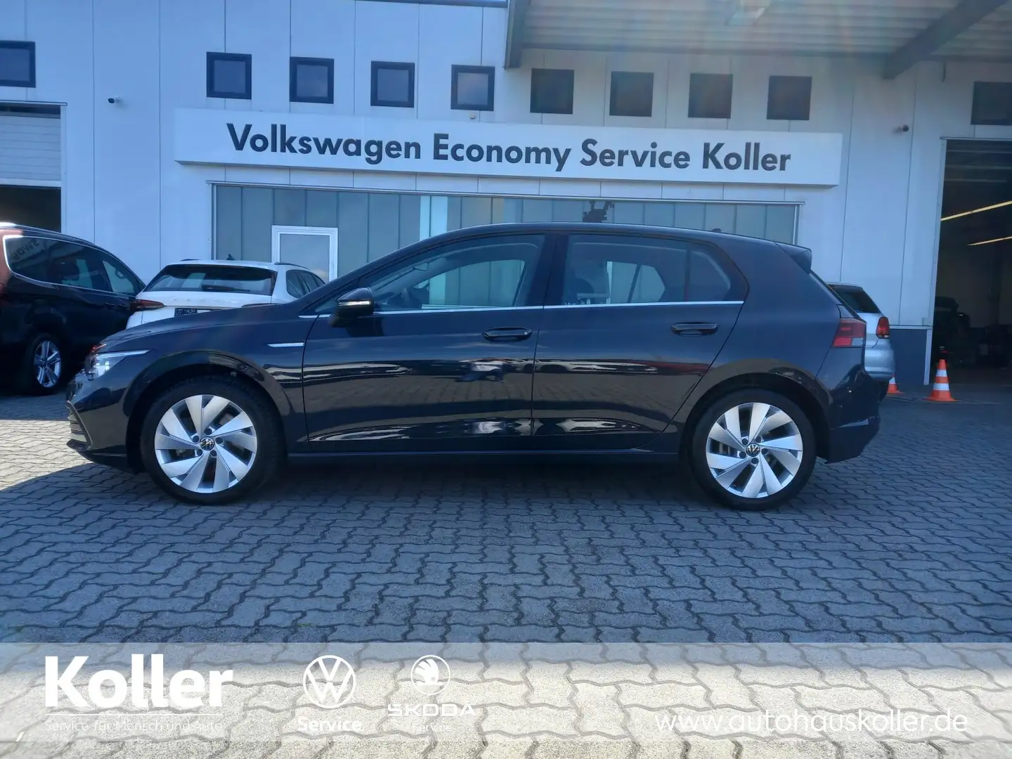 Volkswagen Golf Golf VIII 2.0 TSI DSG Style Kamera Side Assist Grijs - 2