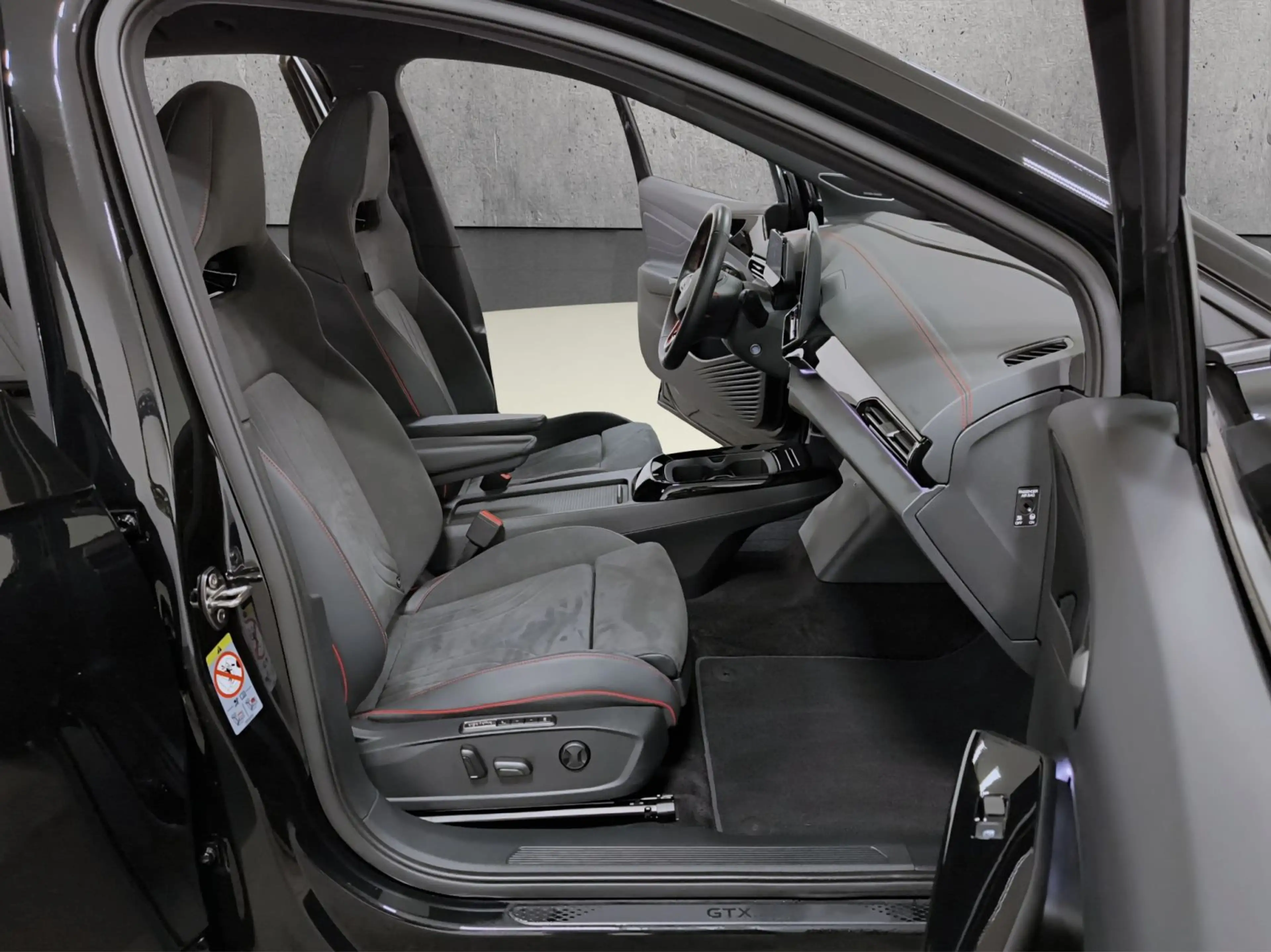 Volkswagen ID.5 GTX 4M, 5J Garantie,Dach, Area View, Harman — photo 13