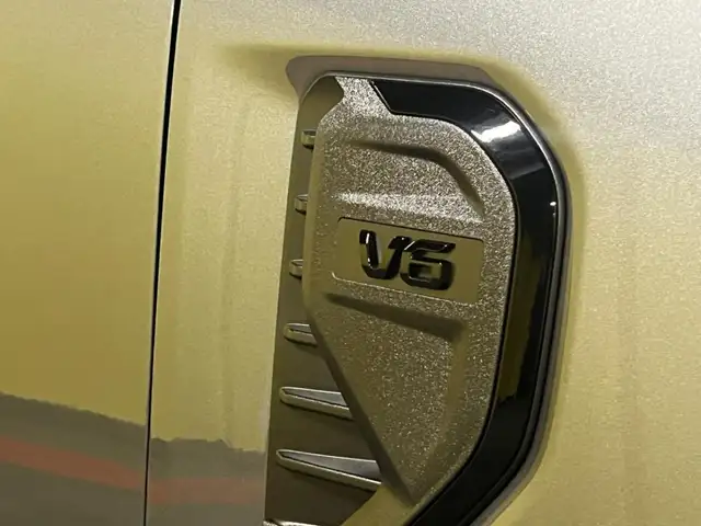 Ford Ranger view 3