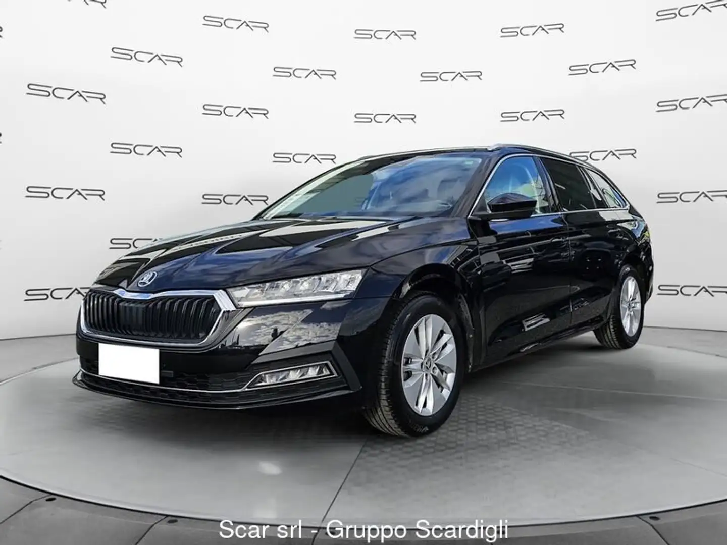 Skoda Octavia 1.5 e-TEC DSG Wagon Executive Noir - 1