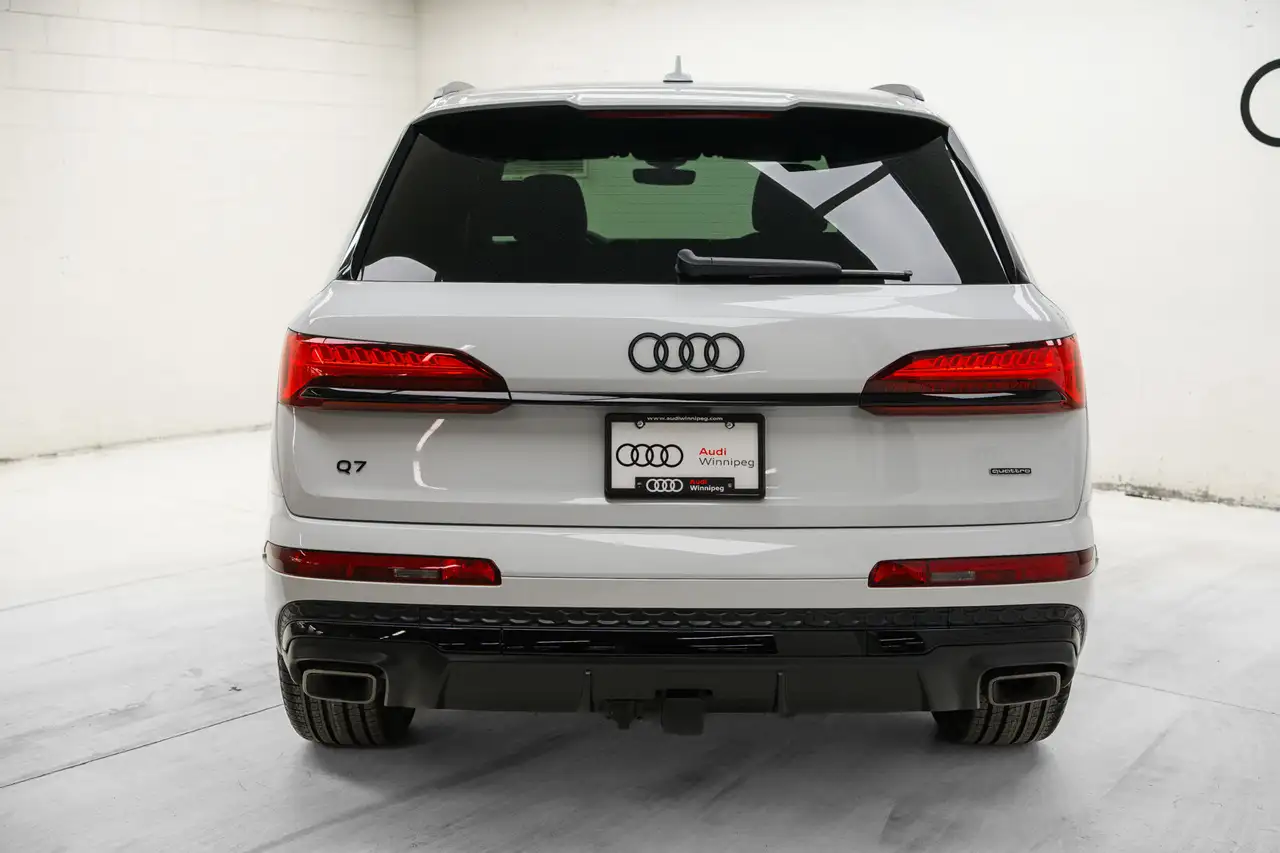 Audi Q7 снимка Audi Q7