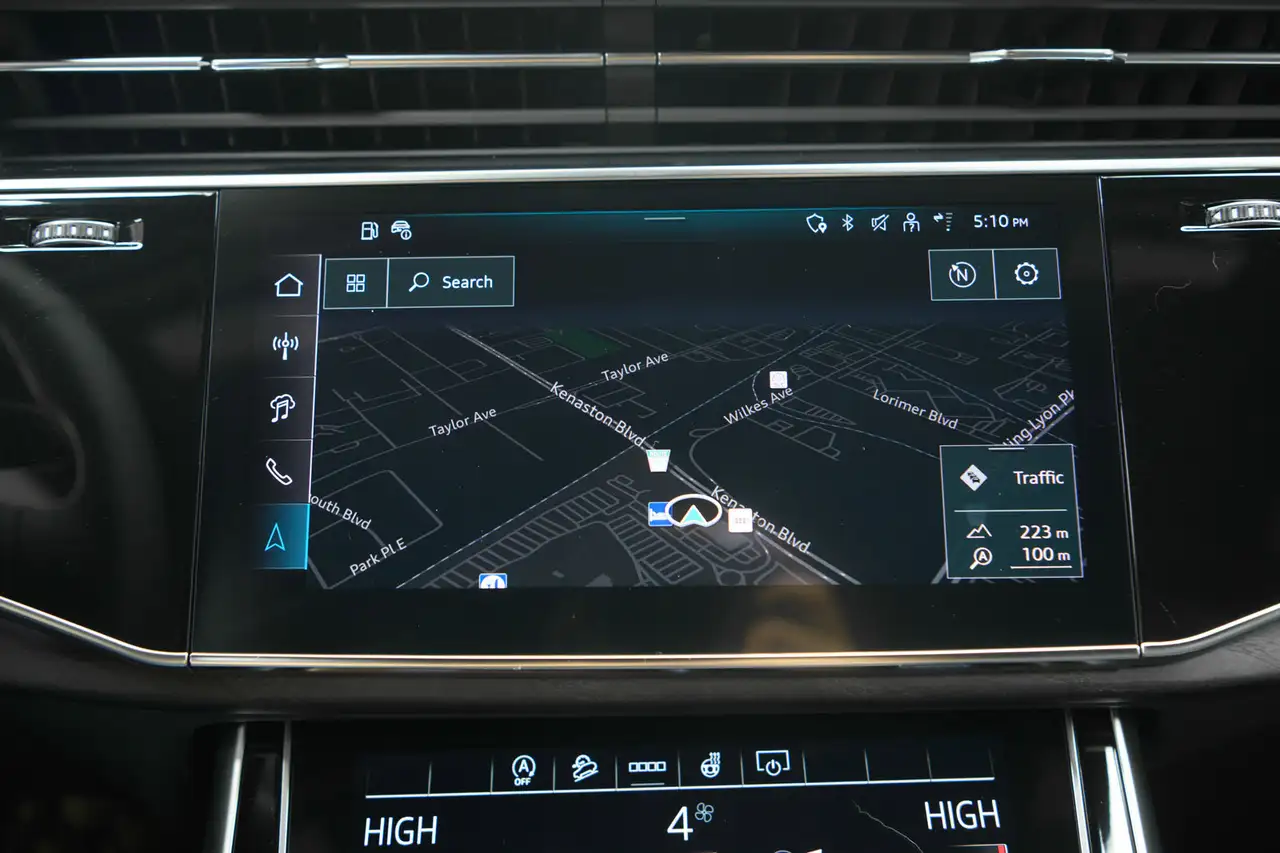 Audi Q7 снимка Audi Q7