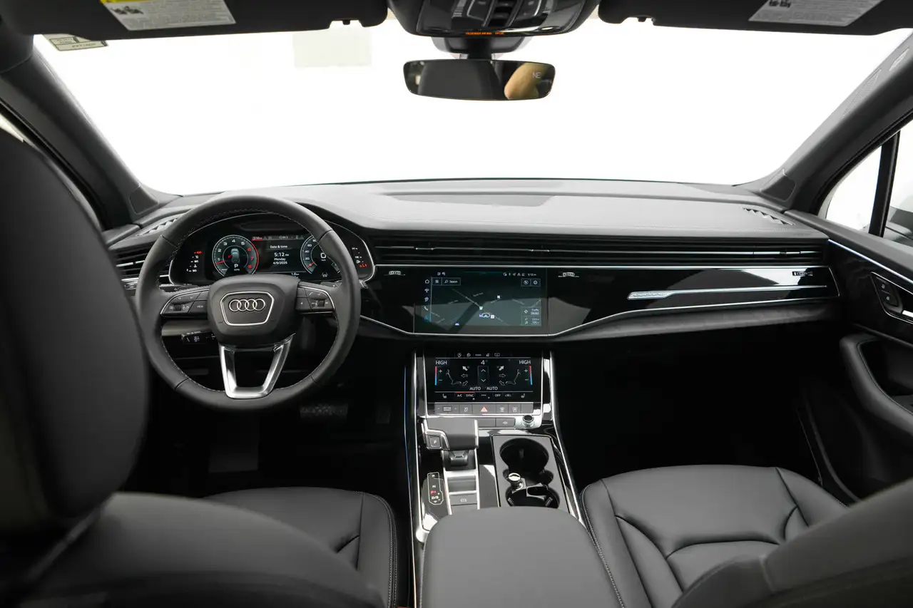 Audi Q7 снимка Audi Q7