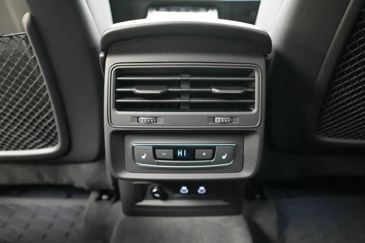 Audi Q7 снимка Audi Q7