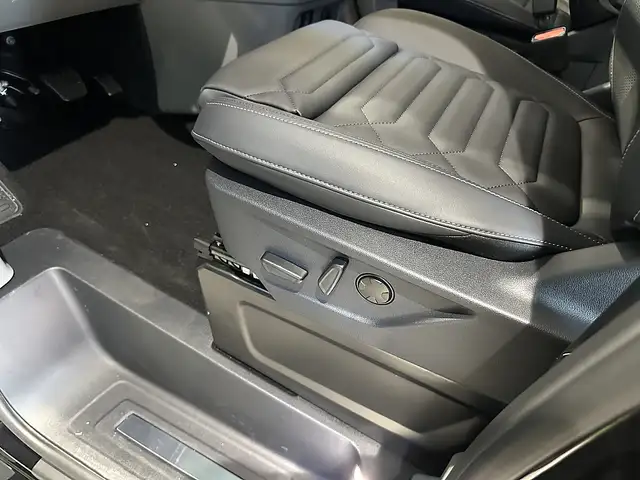 Ford Tourneo Custom Bus Elektro 160kW 340 L1H1 RWD Titanium X Ansicht 13