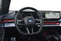 BMW 530 5 Serie Sedan 530e M-Sport / 20 inch / Panoramadak Blauw - thumbnail 17
