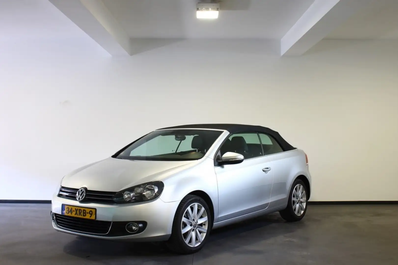 Volkswagen Golf Cabriolet 1.2 TSI COMFORTLINE Grijs - 1