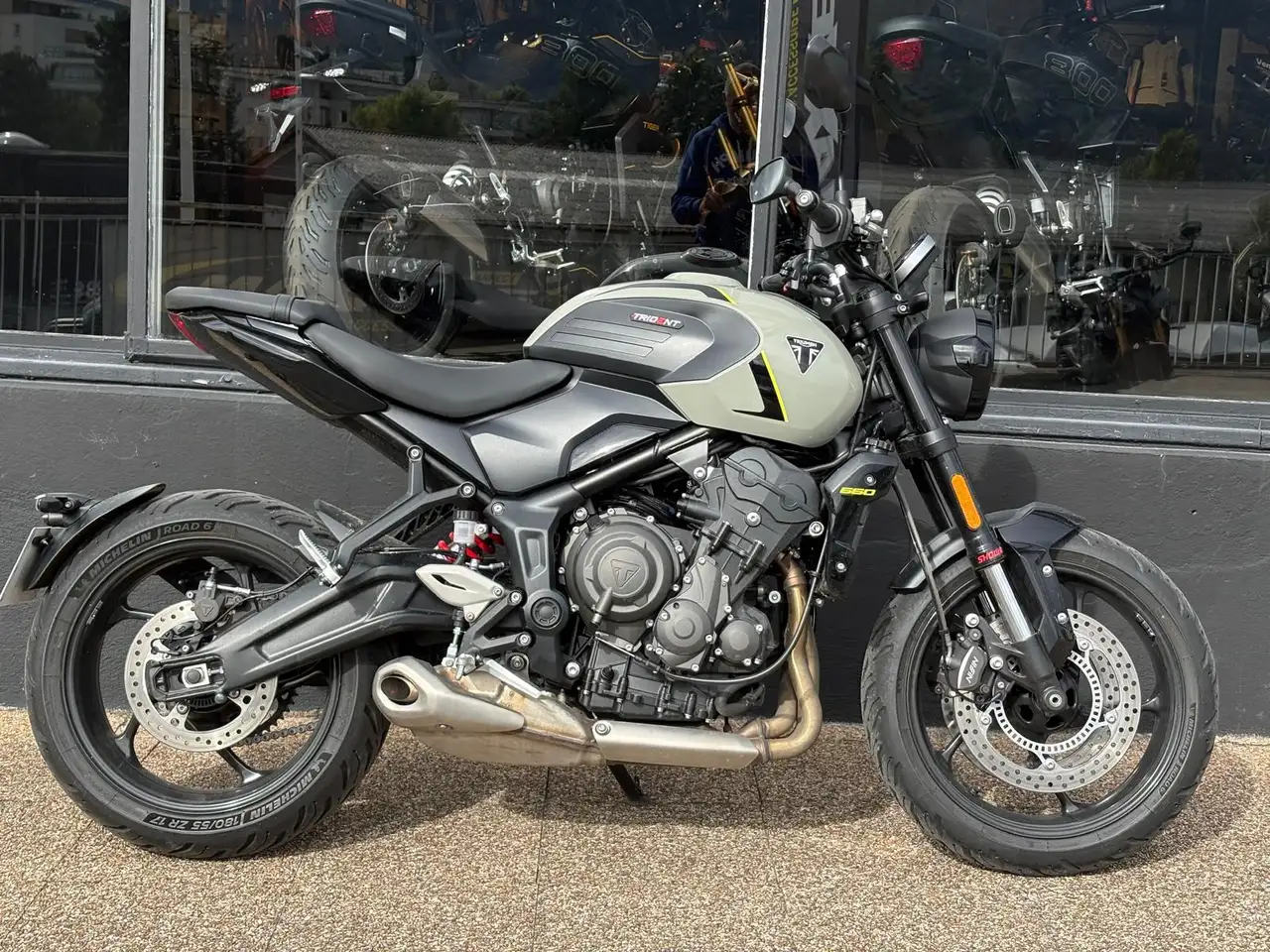 Triumph Trident 660
