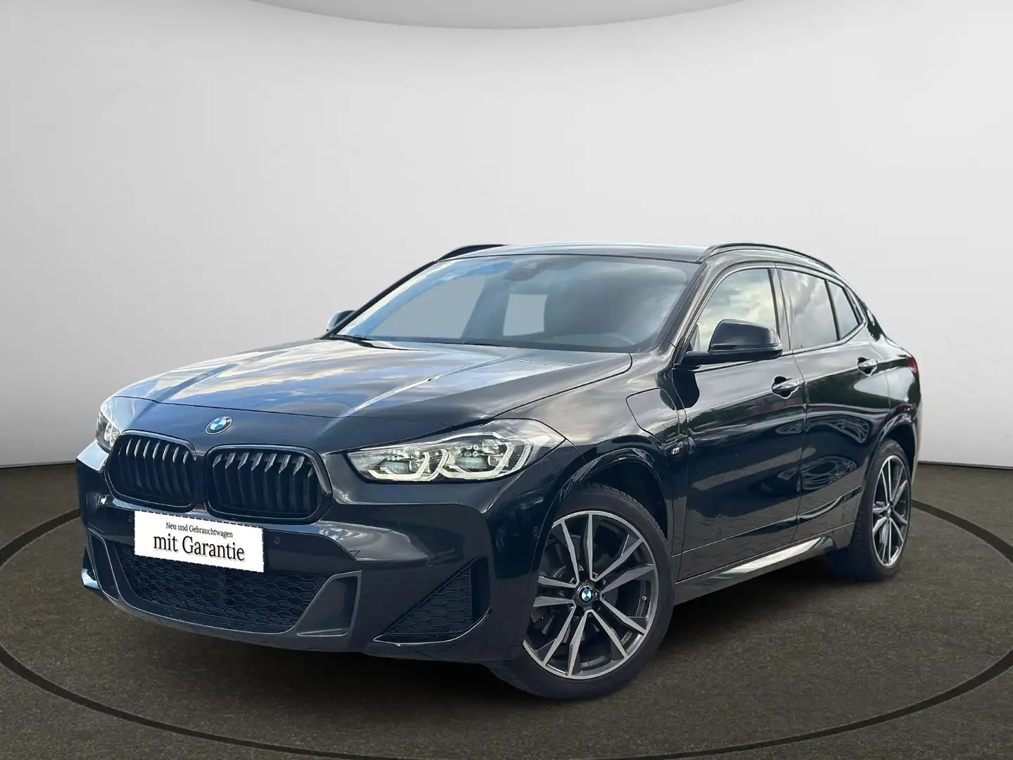 BMW X2 X2 Baureihe xDrive 25 e M Sport ACC, Kamera, SHZ Zwart - 1