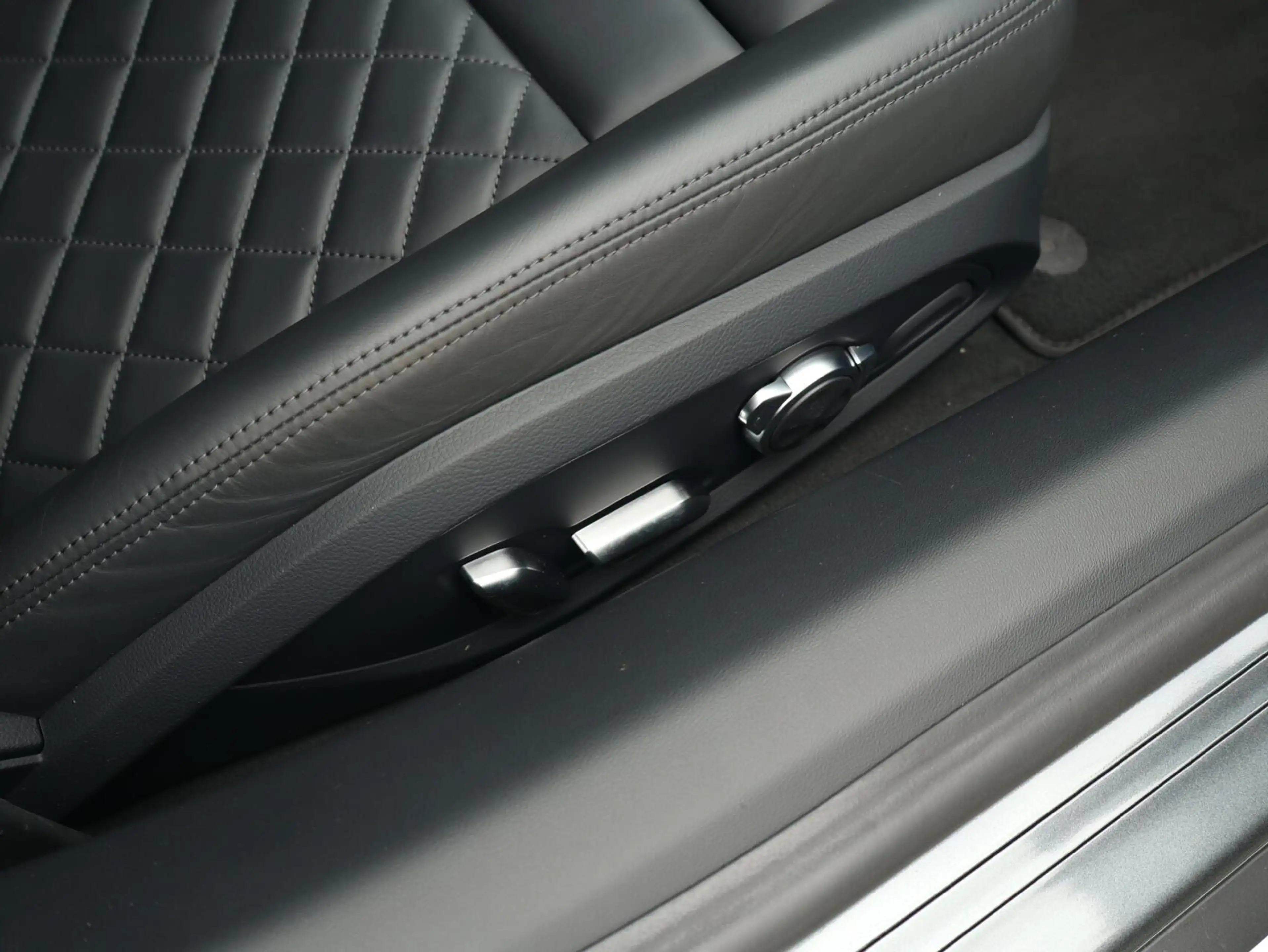 Audi R8 5.2 FSI Quattro V10 Plus 610PK|Carbon|Camera|Sport — photo 33