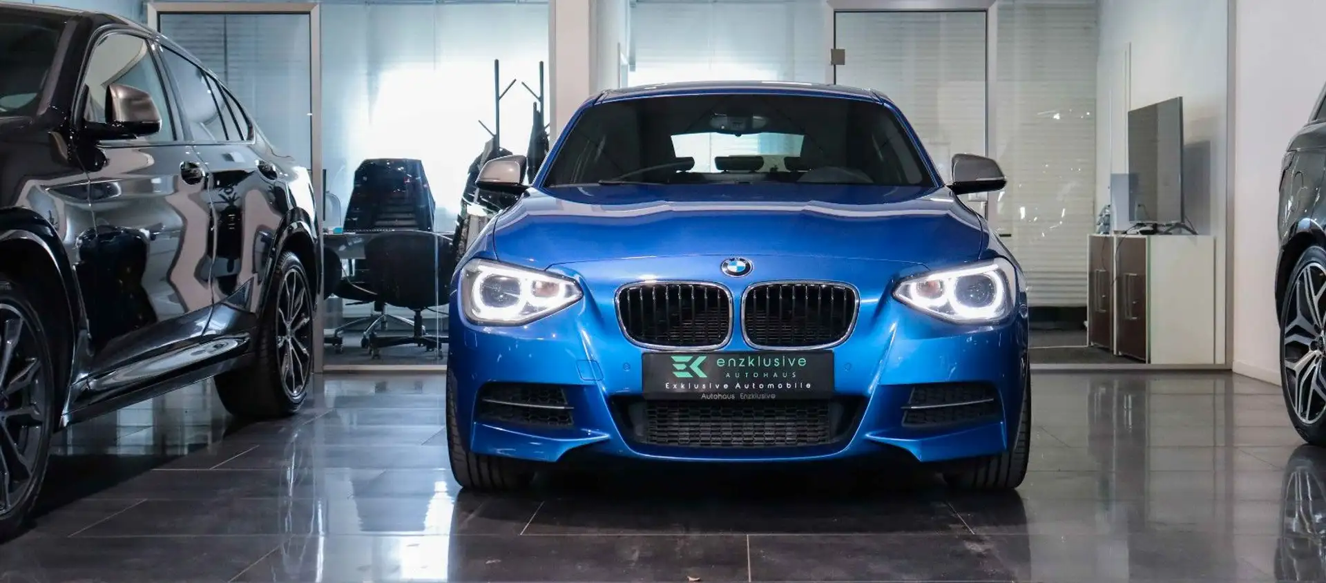 BMW 135 i xDrive Sport Aut*NAVI PROF*SHADOW*H&K*PDC Blau - 2