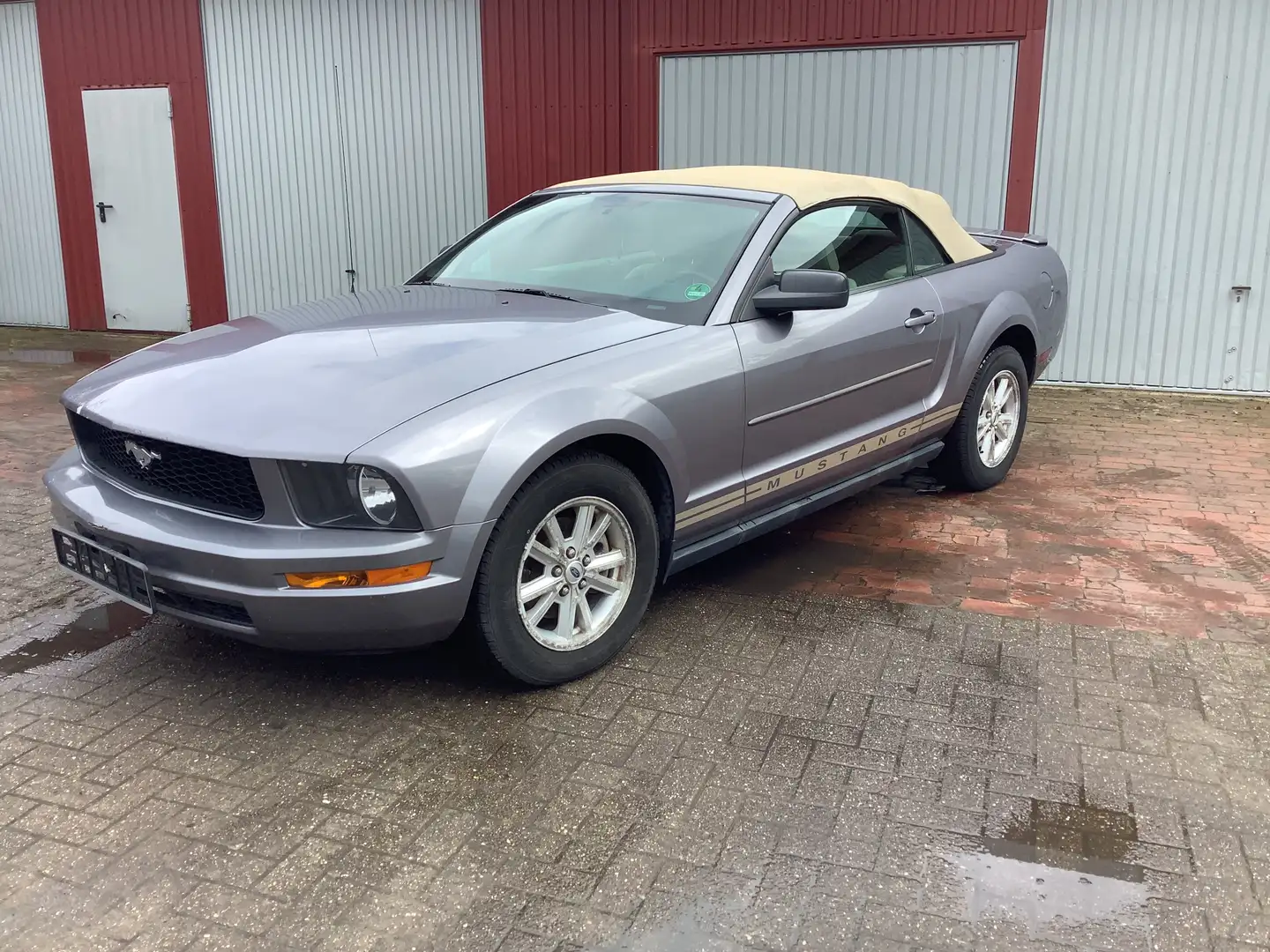 Ford Mustang Cabrio 4,0 Automatik Getriebe Gris - 1