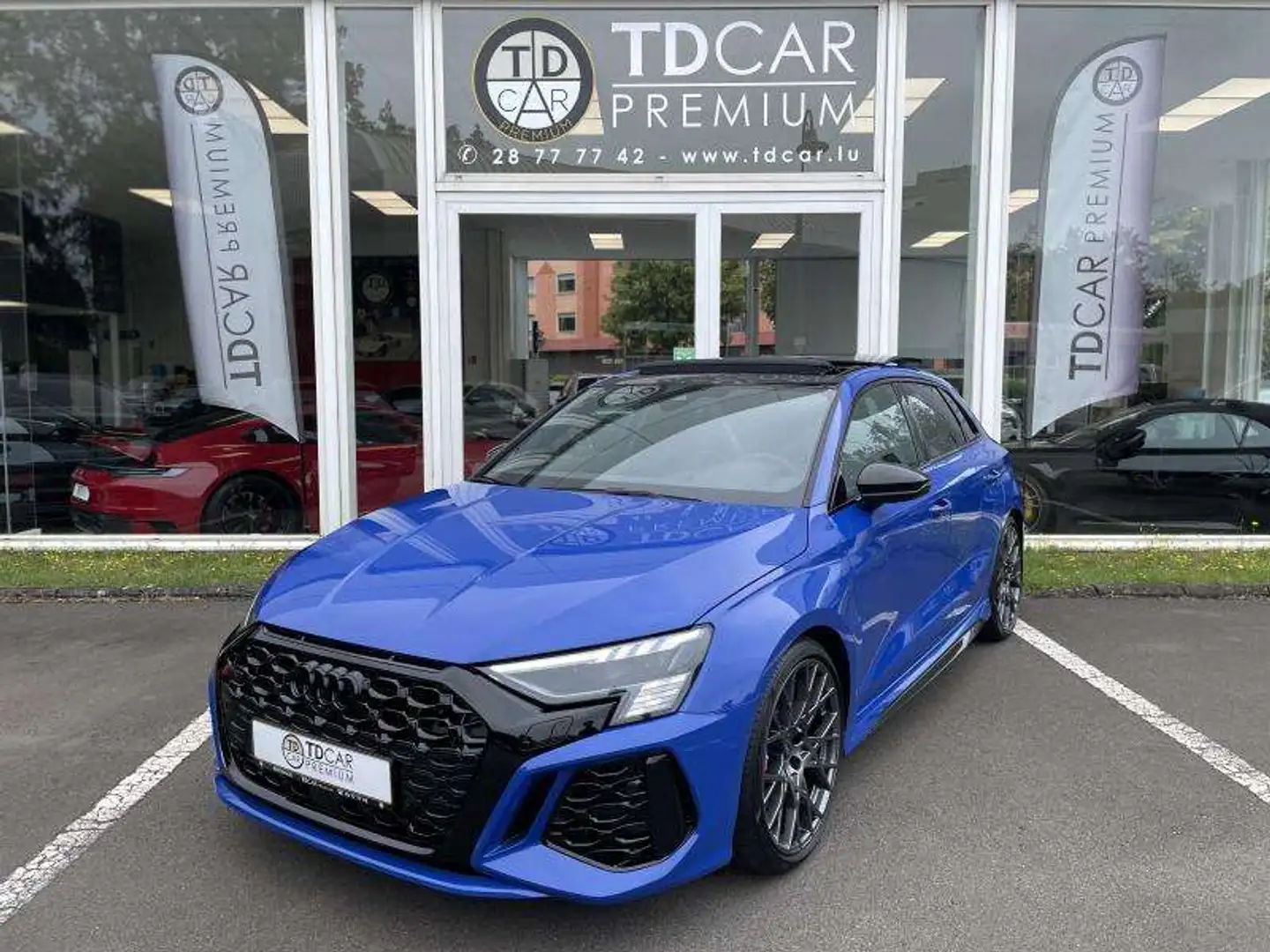 Audi RS3 Performance Edition 1of300 2.5 Blauw - 1