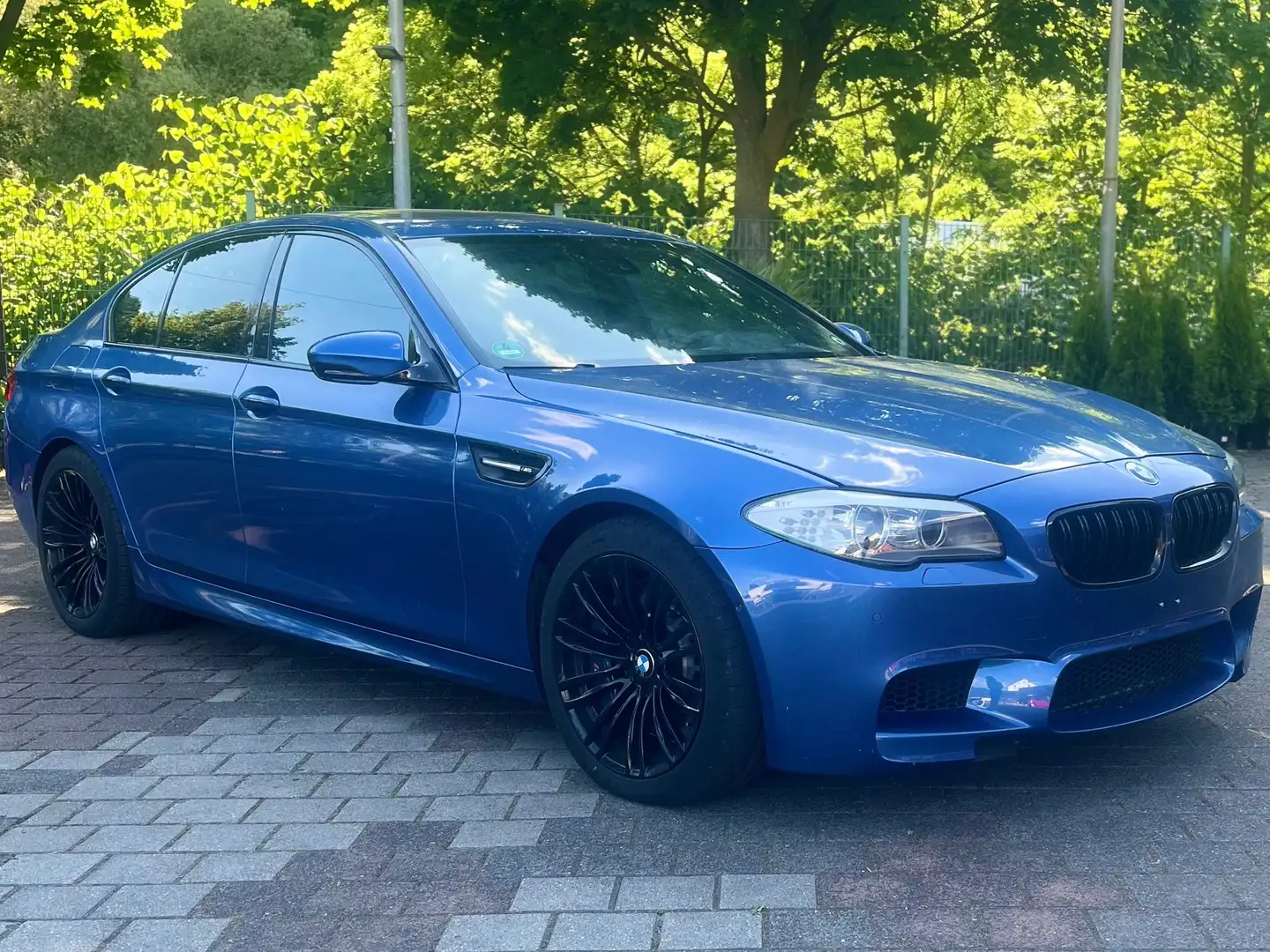 BMW M5 M5 DKG Blauw - 1