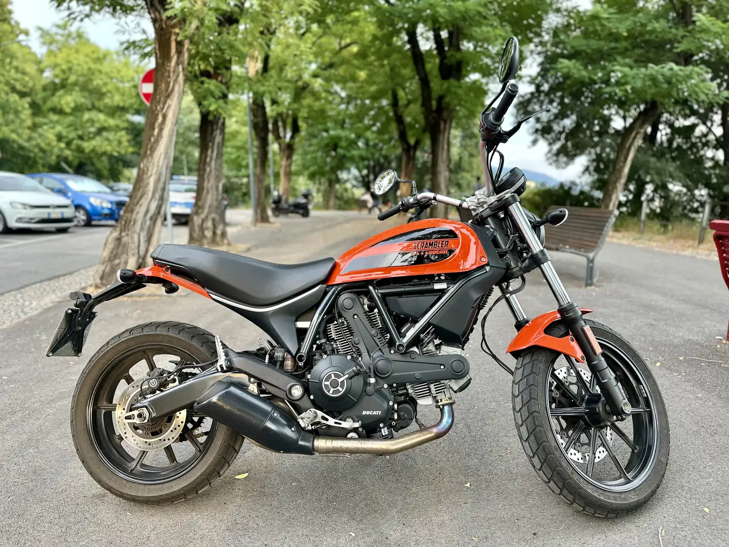 Ducati Scrambler Sixty 2 - 1