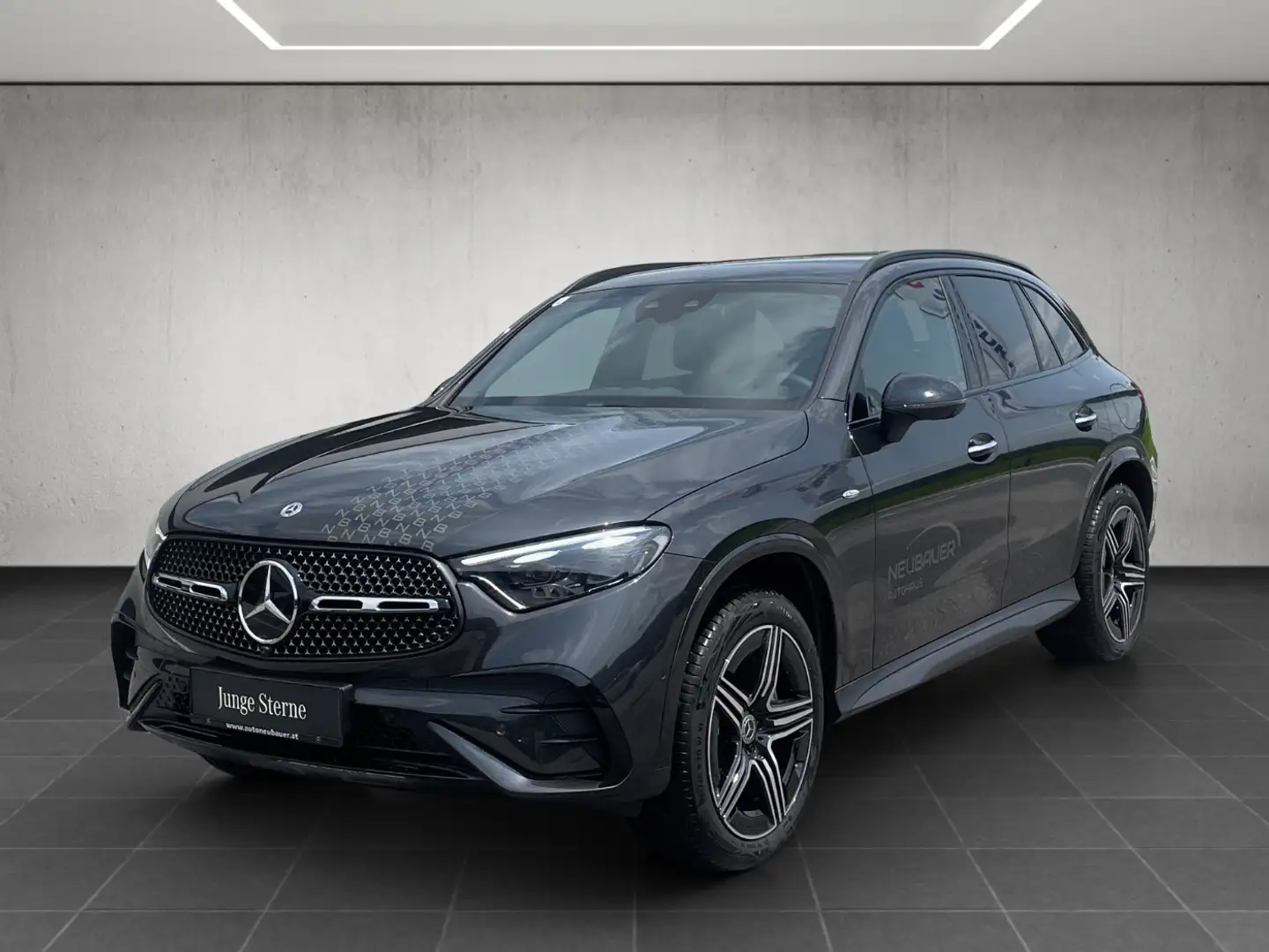 Mercedes-Benz GLC 300 de 4MATIC Österreich-Edition Grau - 2