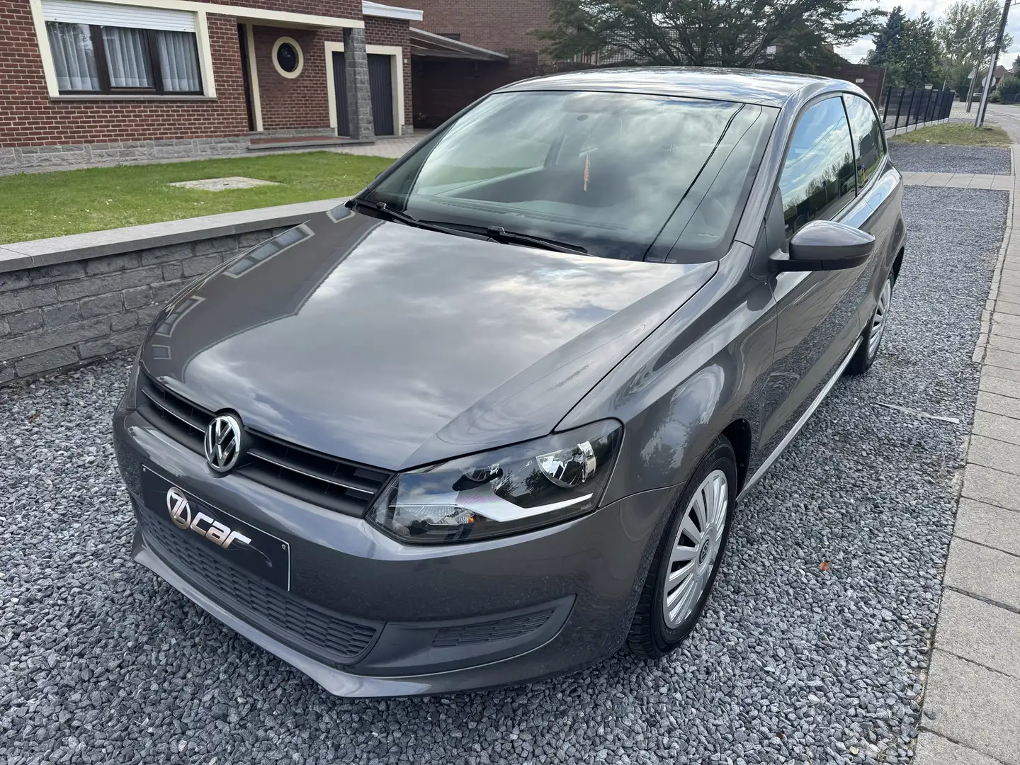 Volkswagen Polo Polo 1.6 CR TDi Comfortline DPF DSG CARPLAY/NAVI/ Gris - 1