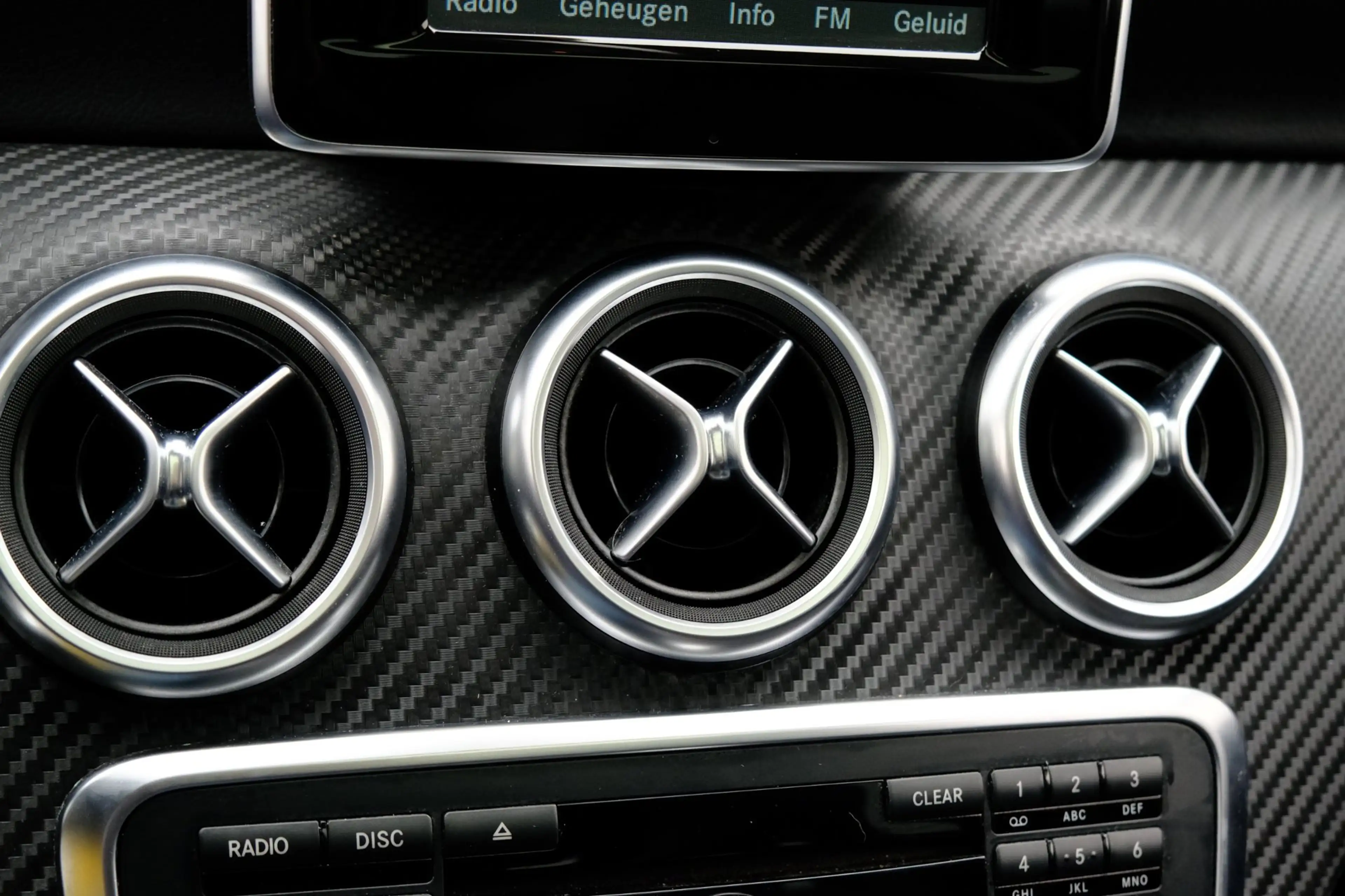 Mercedes-Benz A 180 Ambition Aut. AMG Line Pano|Xenon|Leder-alcantara| — photo 13