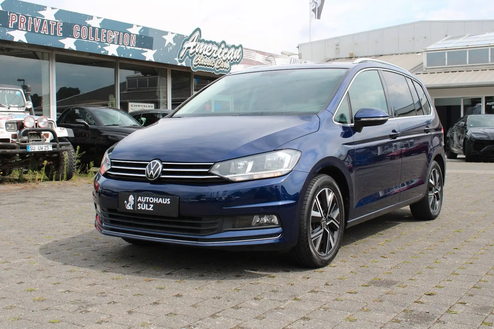 Volkswagen Touran 2.0TDI Highline/IQDrive/Navi/7-Sitzer/ACC Blau - 1