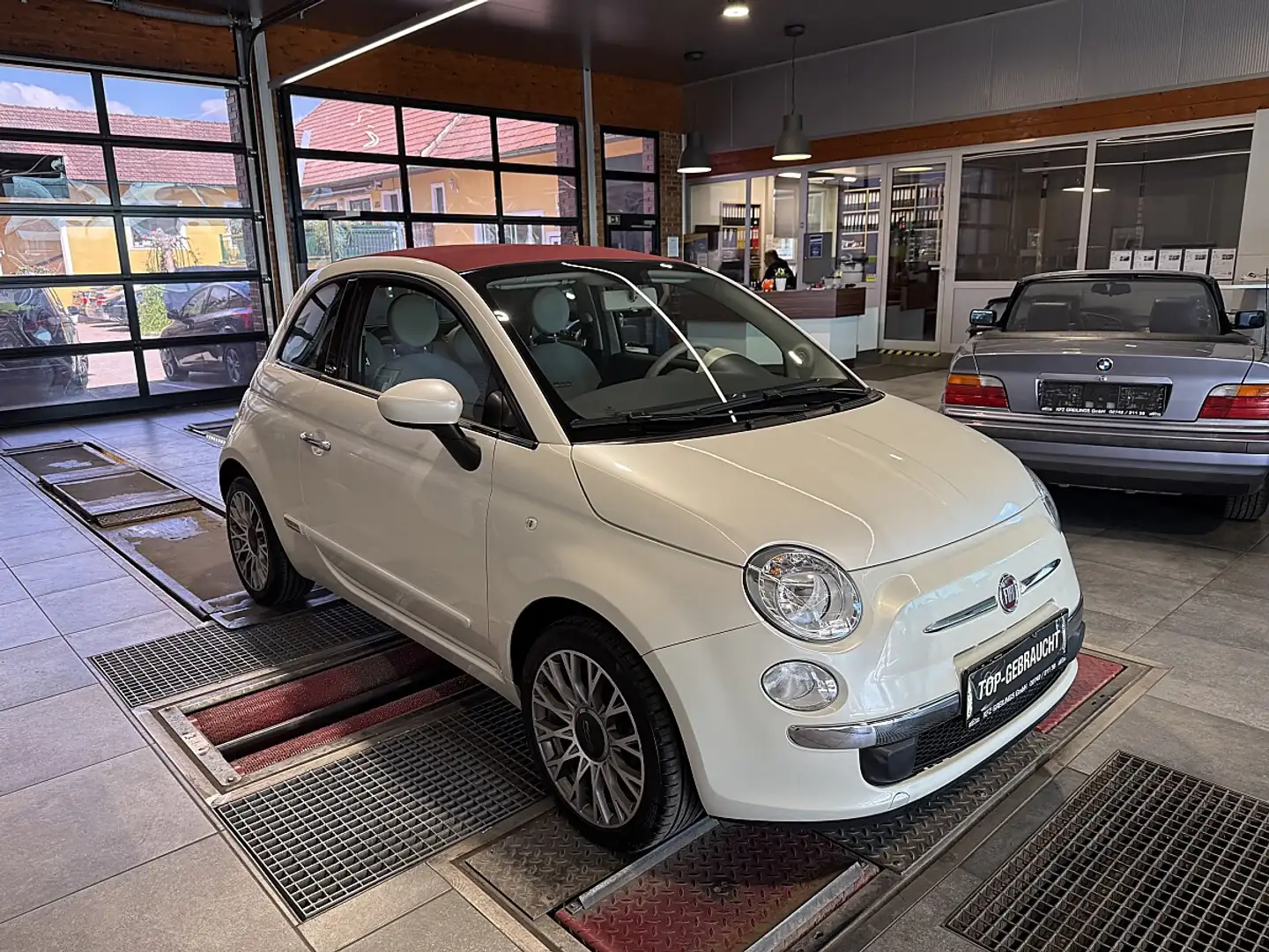 Fiat 500 Cabrio 1,2 Lounge Weiß - 2