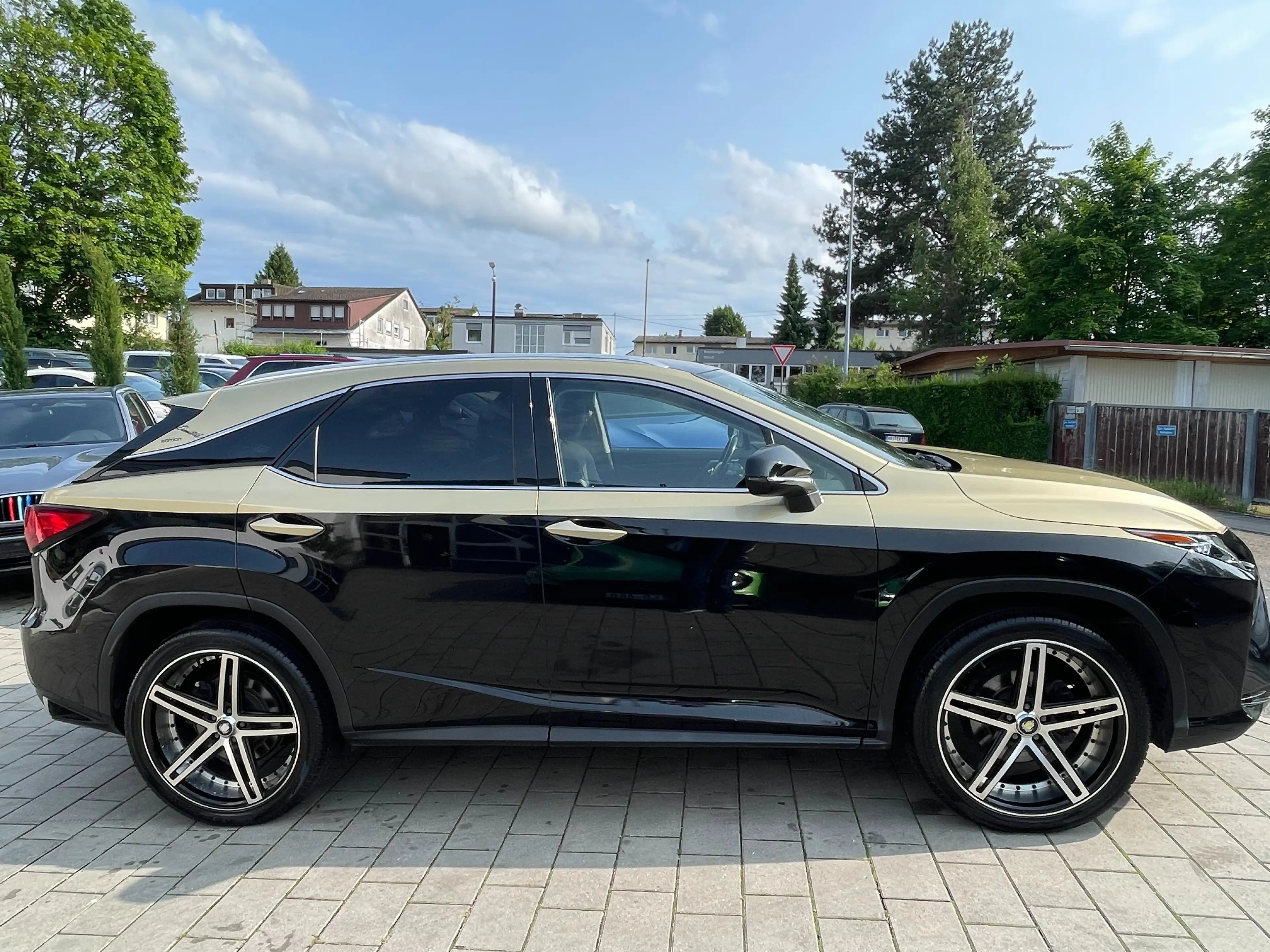 Lexus RX 200t 200t AWD — photo 4