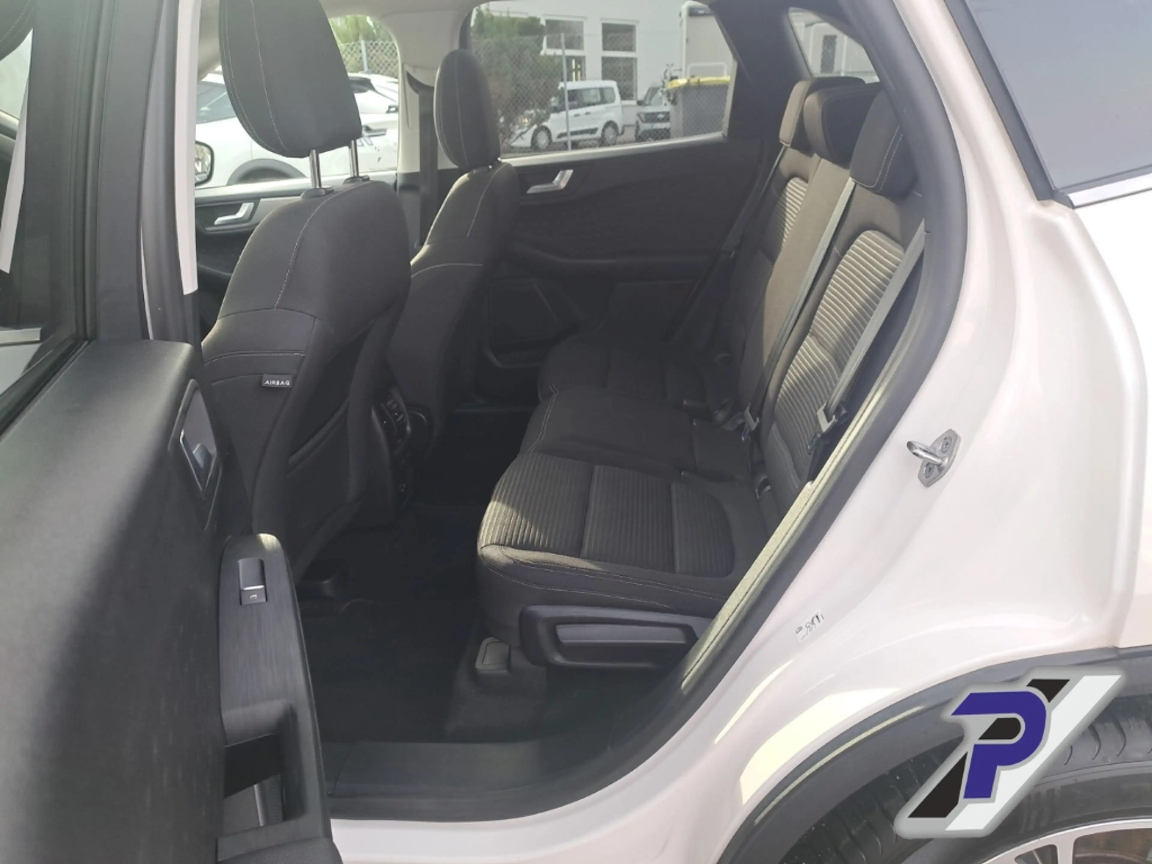 Ford Kuga 2.0 EcoBlue Titanium 4x4 PANODACH+TECHNO-PAKET — photo 13