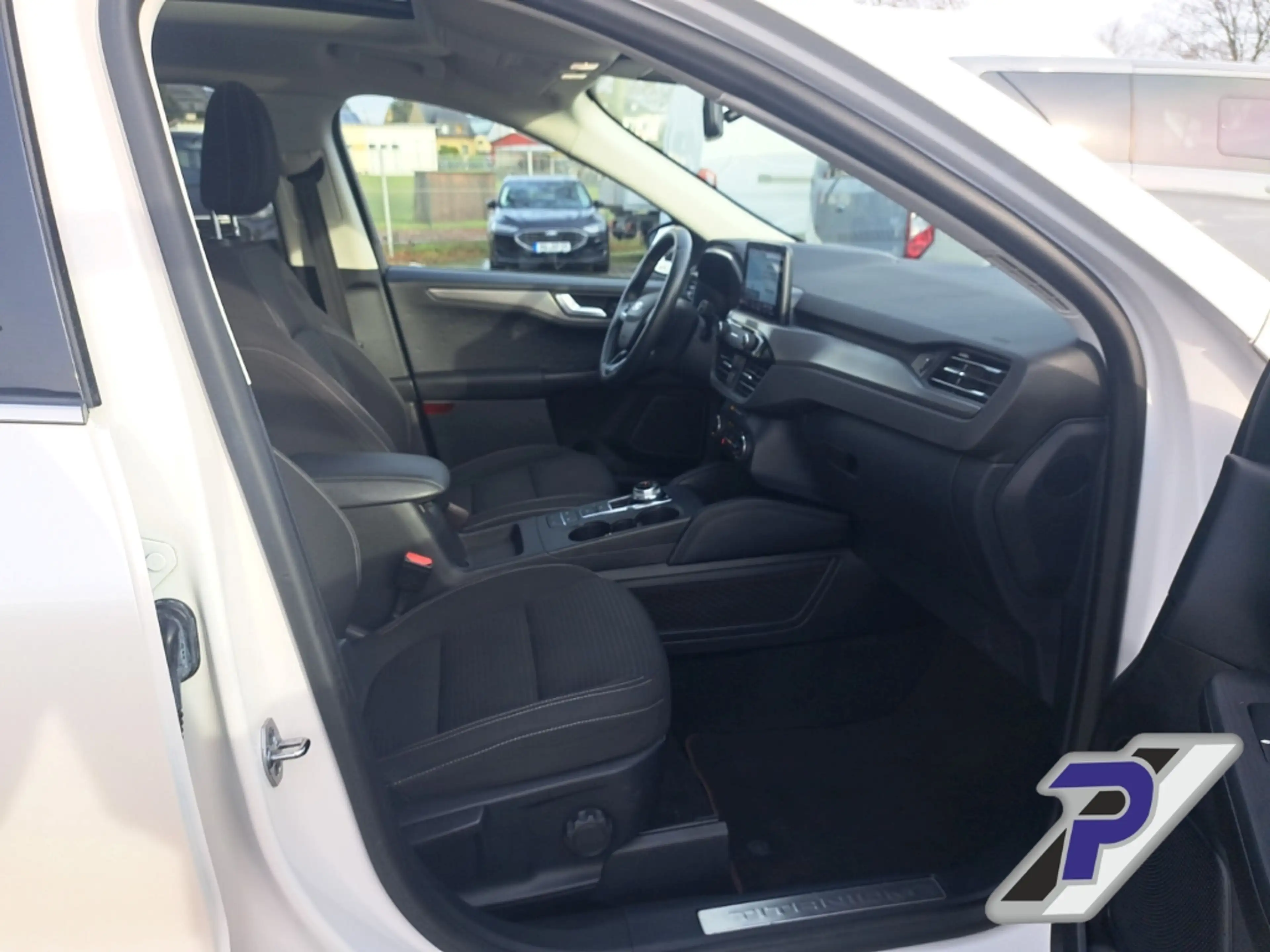 Ford Kuga 2.0 EcoBlue Titanium 4x4 PANODACH+TECHNO-PAKET — photo 14