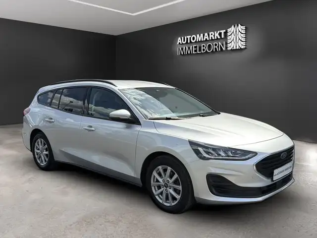 Ford Focus main image