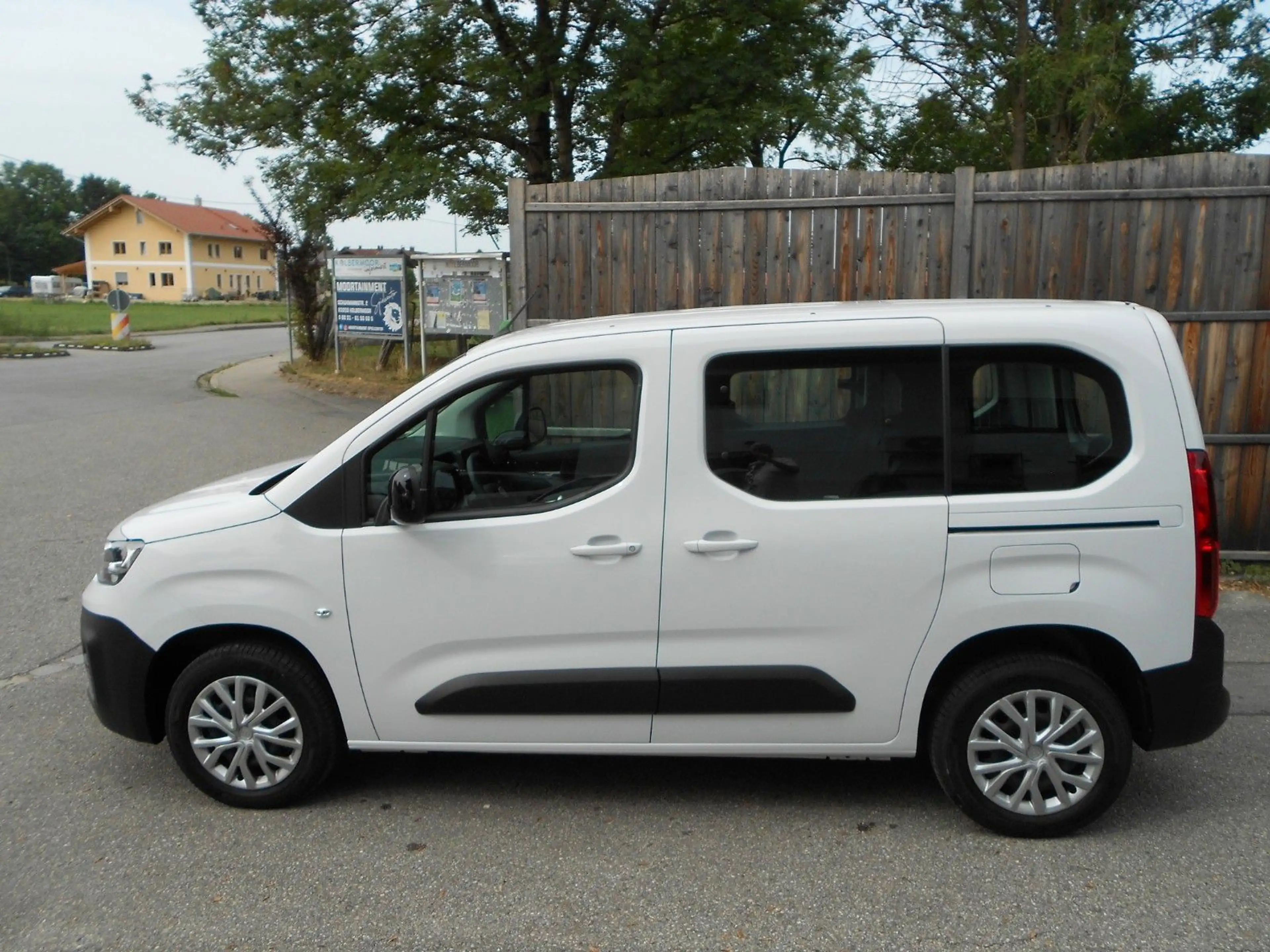 Fiat Doblo Doblò Kombi 1.5 BlueHDi 96 kW Klima — photo 7