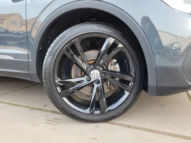 Volkswagen Tiguan view 8