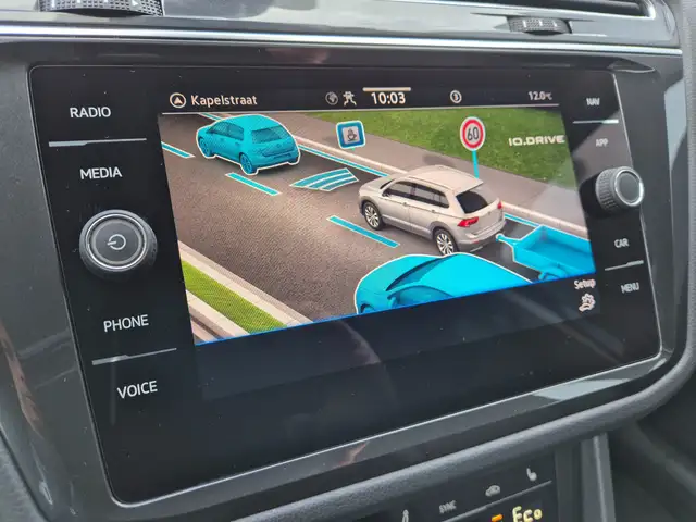 Volkswagen Tiguan view 14