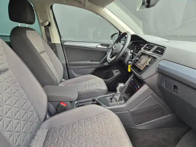 Volkswagen Tiguan view 10