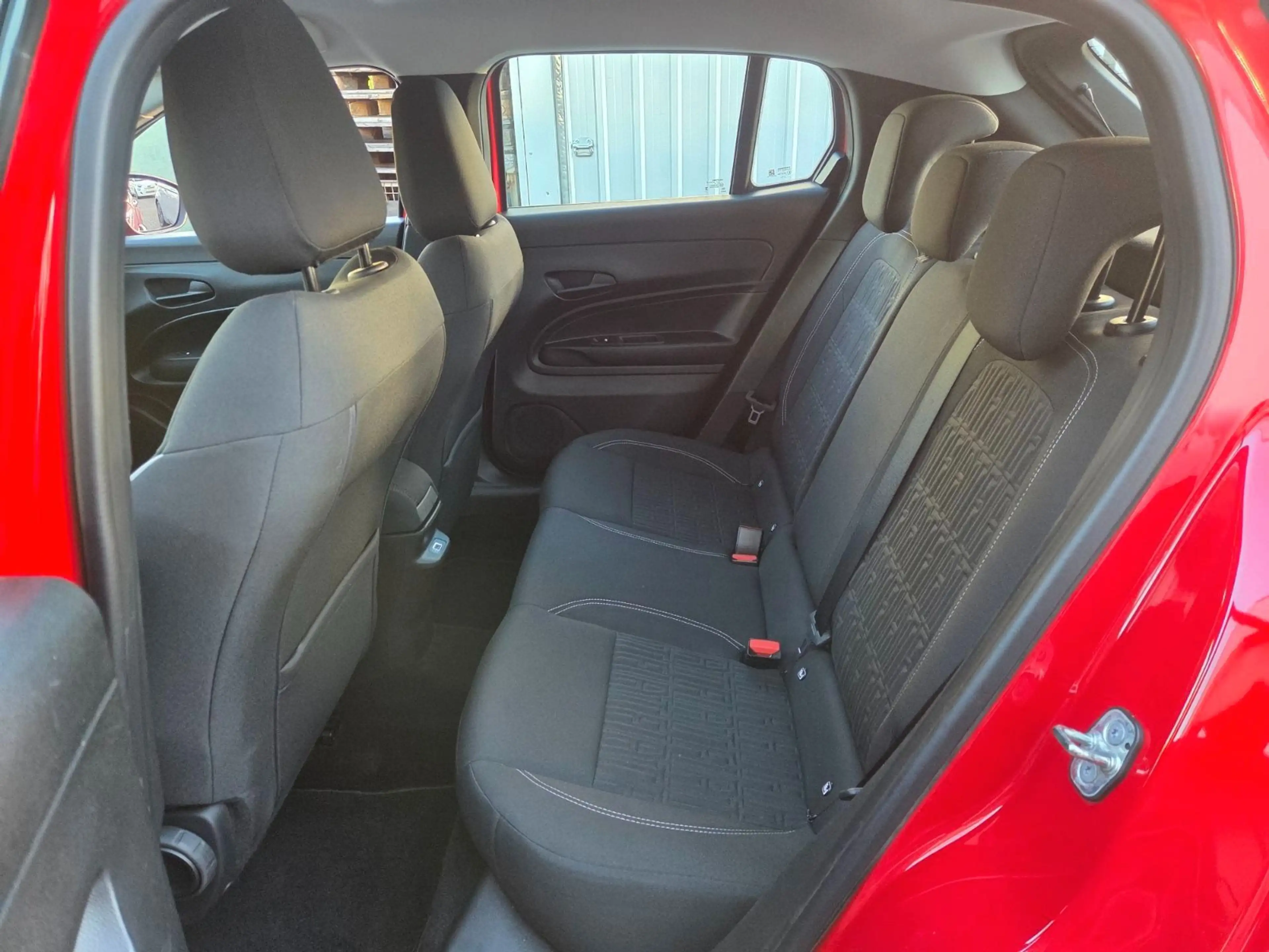 Fiat 600 Hybrid 125-Jahre-Edition 1.2 DCT — photo 12