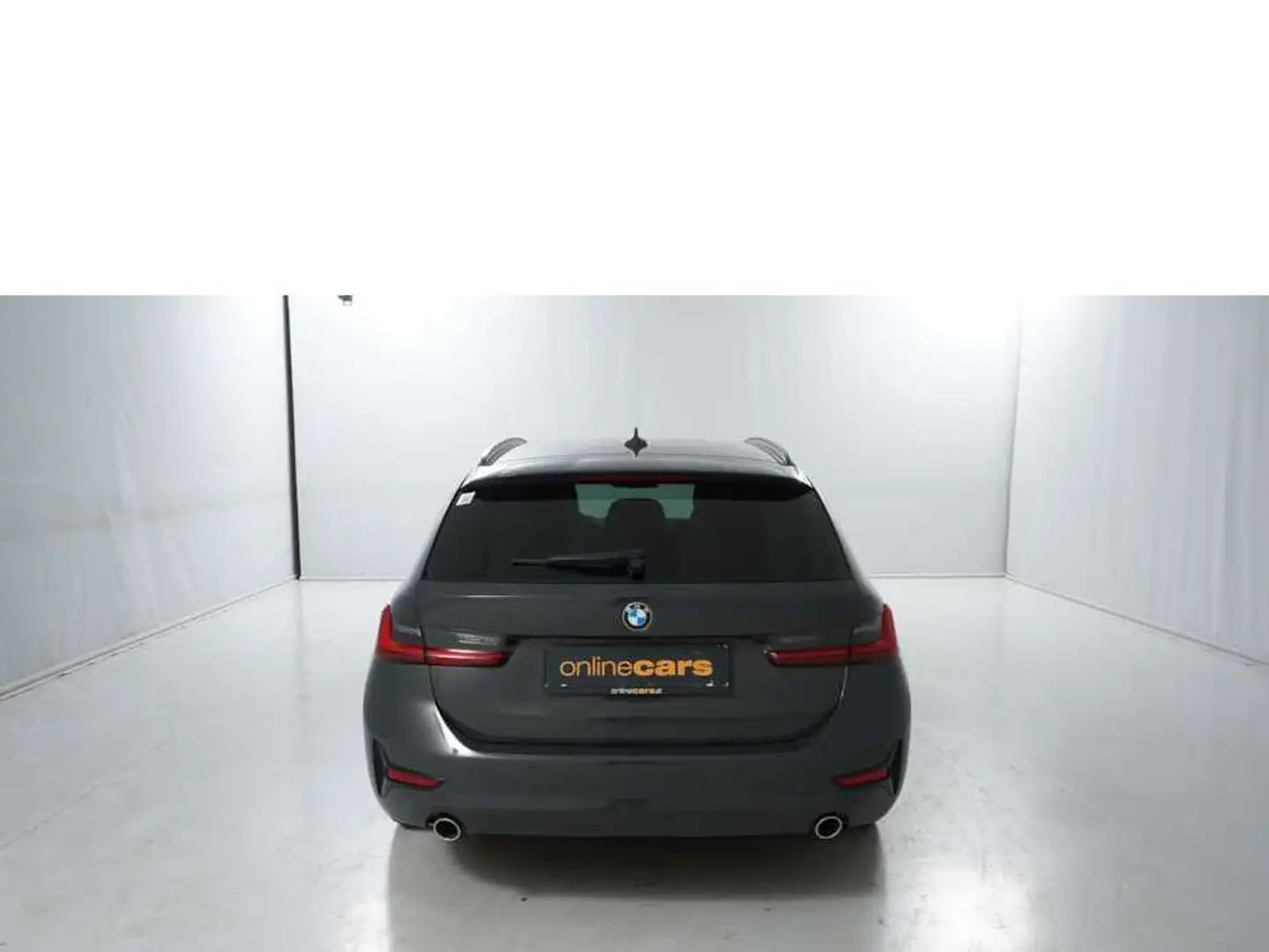 BMW 318 d Touring Aut LED NAVI SITZHZG LEDER R-CAM Grau - 2