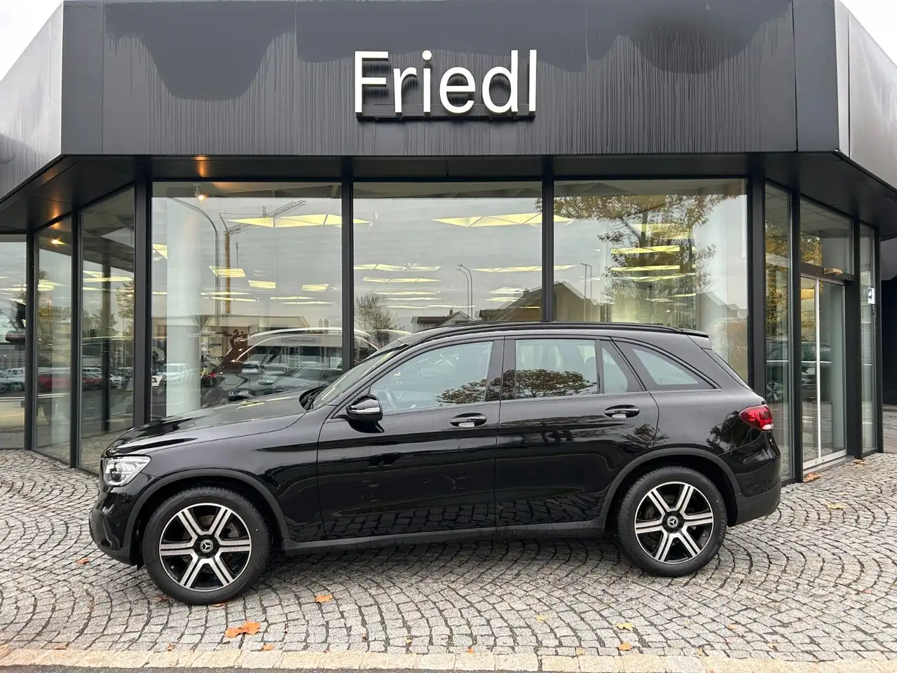 Mercedes-Benz GLC 220