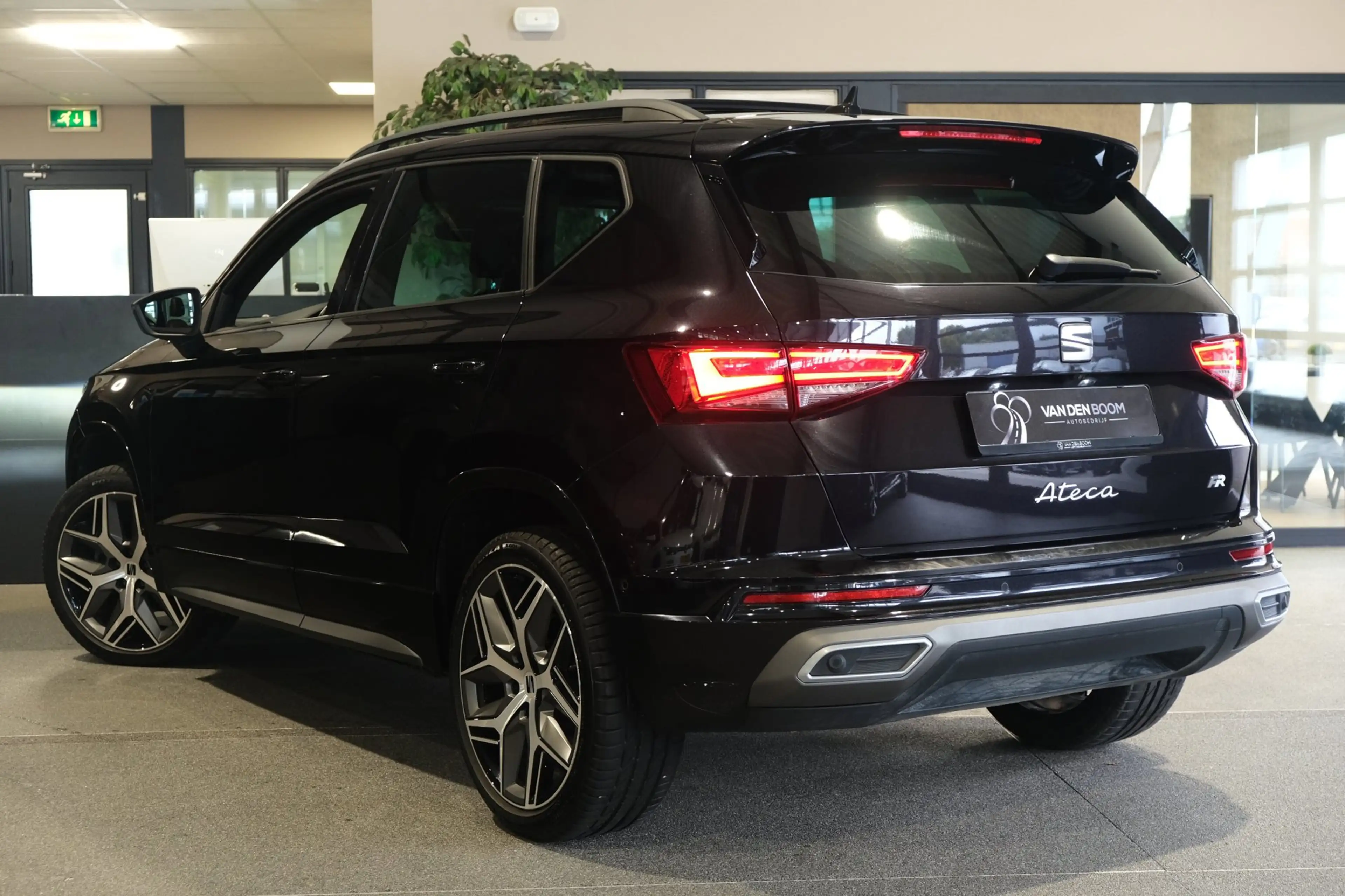 SEAT Ateca 1.5 TSI FR 150PK DSG Pano Virtual Led Cam Elek Ach — photo 8