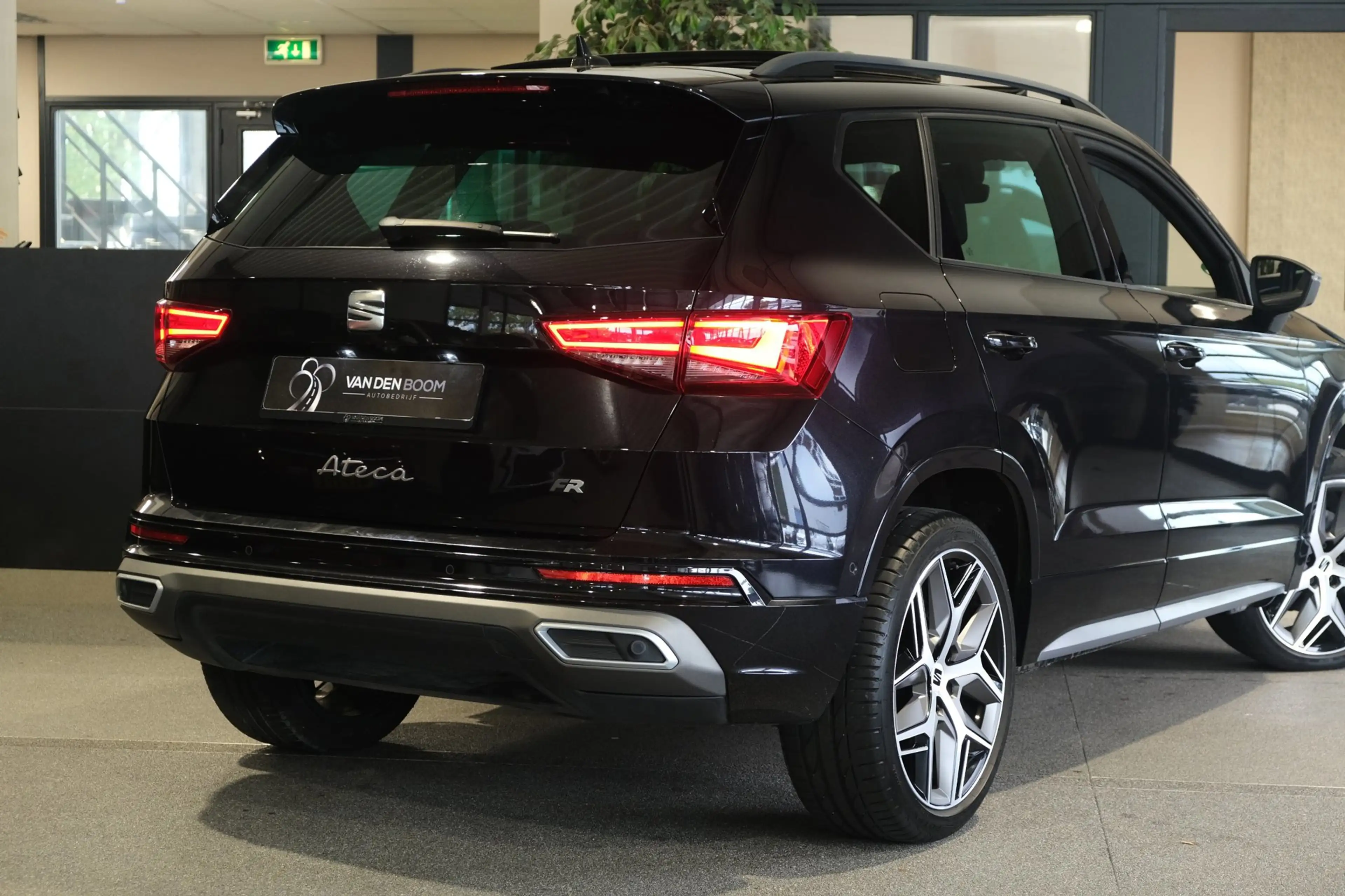 SEAT Ateca 1.5 TSI FR 150PK DSG Pano Virtual Led Cam Elek Ach — photo 14