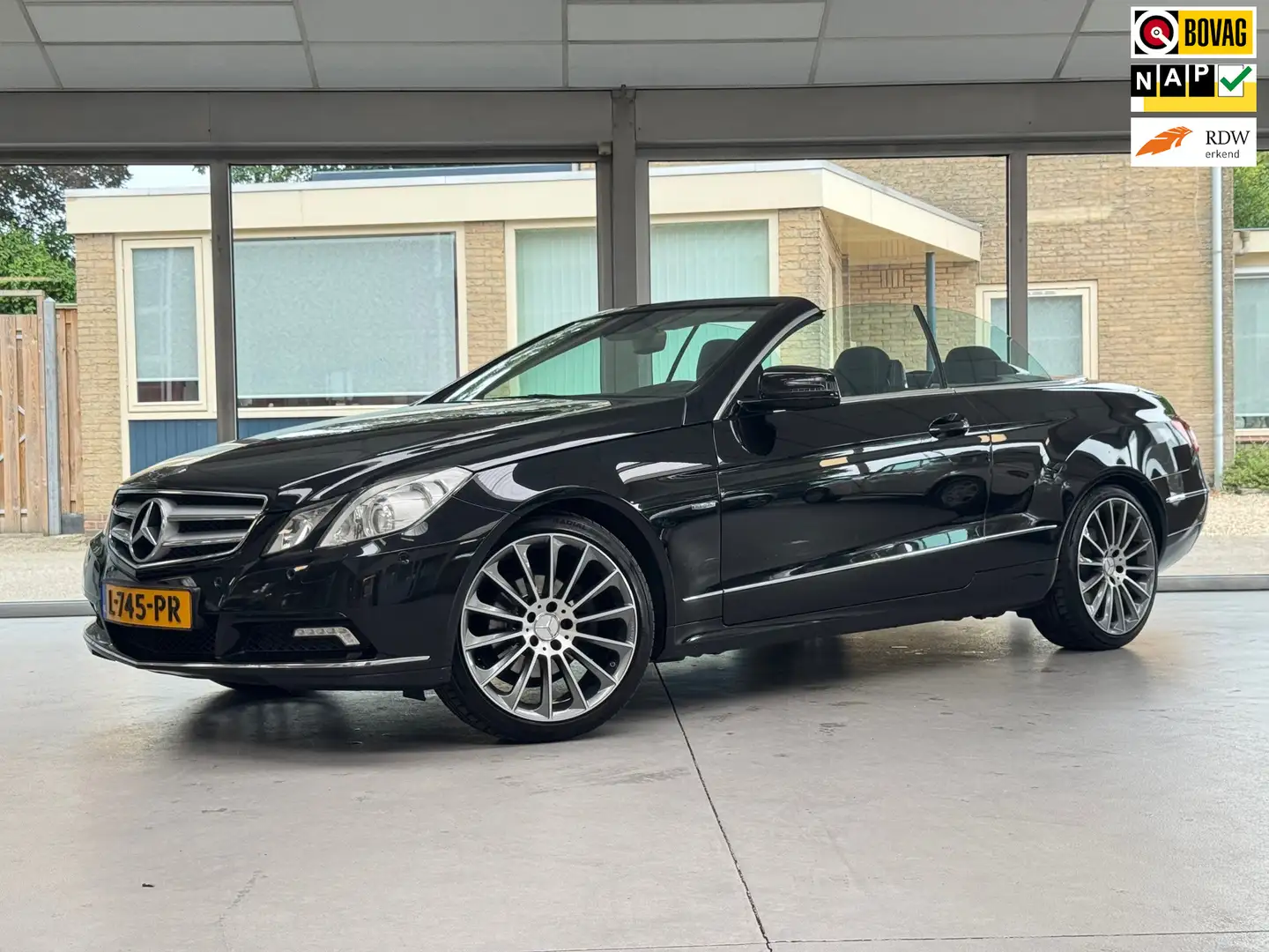 Mercedes-Benz E 200 Cabrio CGI Elegance |Leer|Stoelverwarming|Xenon|Na Zwart - 1