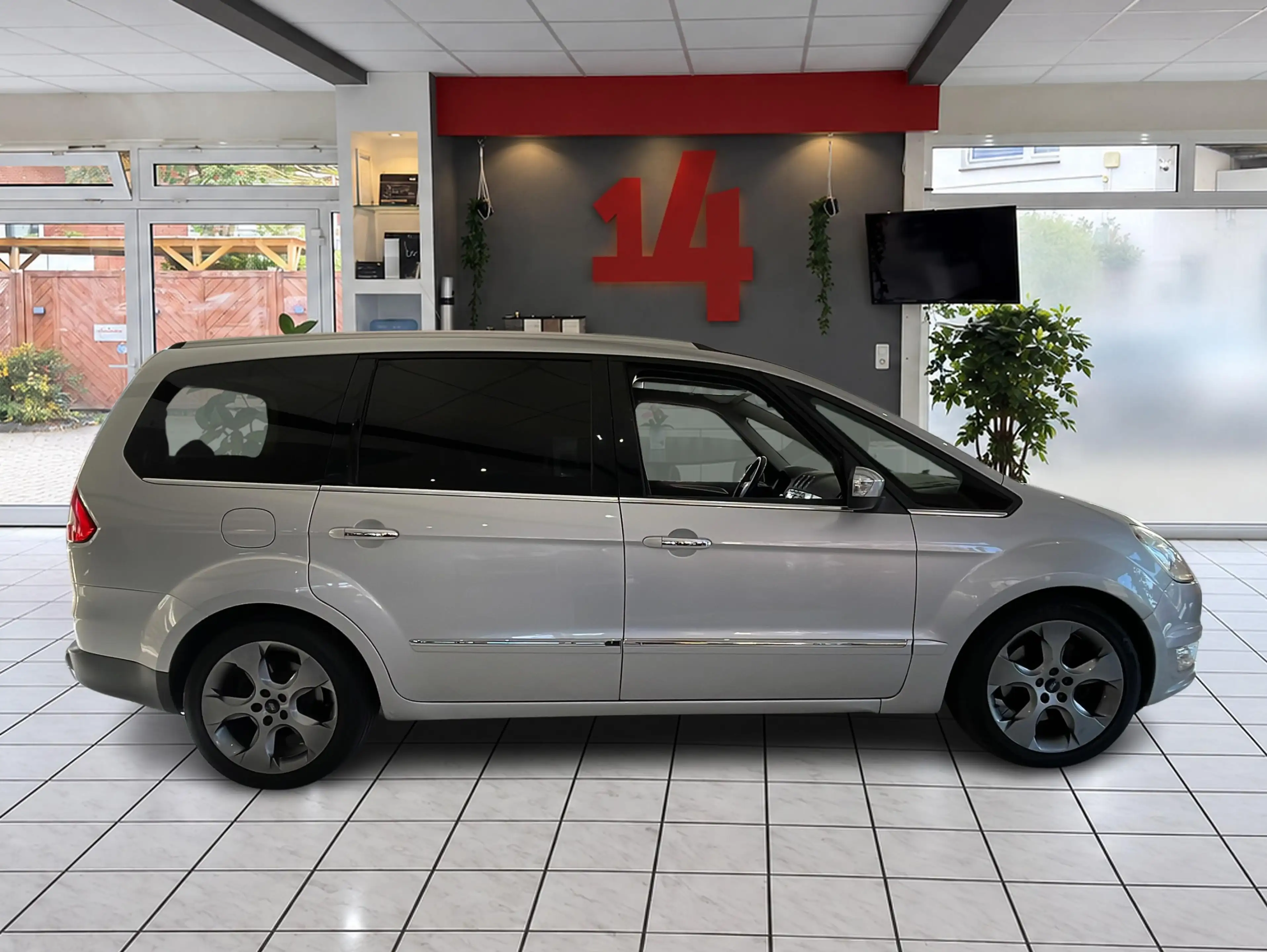 Ford Galaxy 2.0 - Titanium-Automatik-7Sitze-Navi-Kam — photo 4