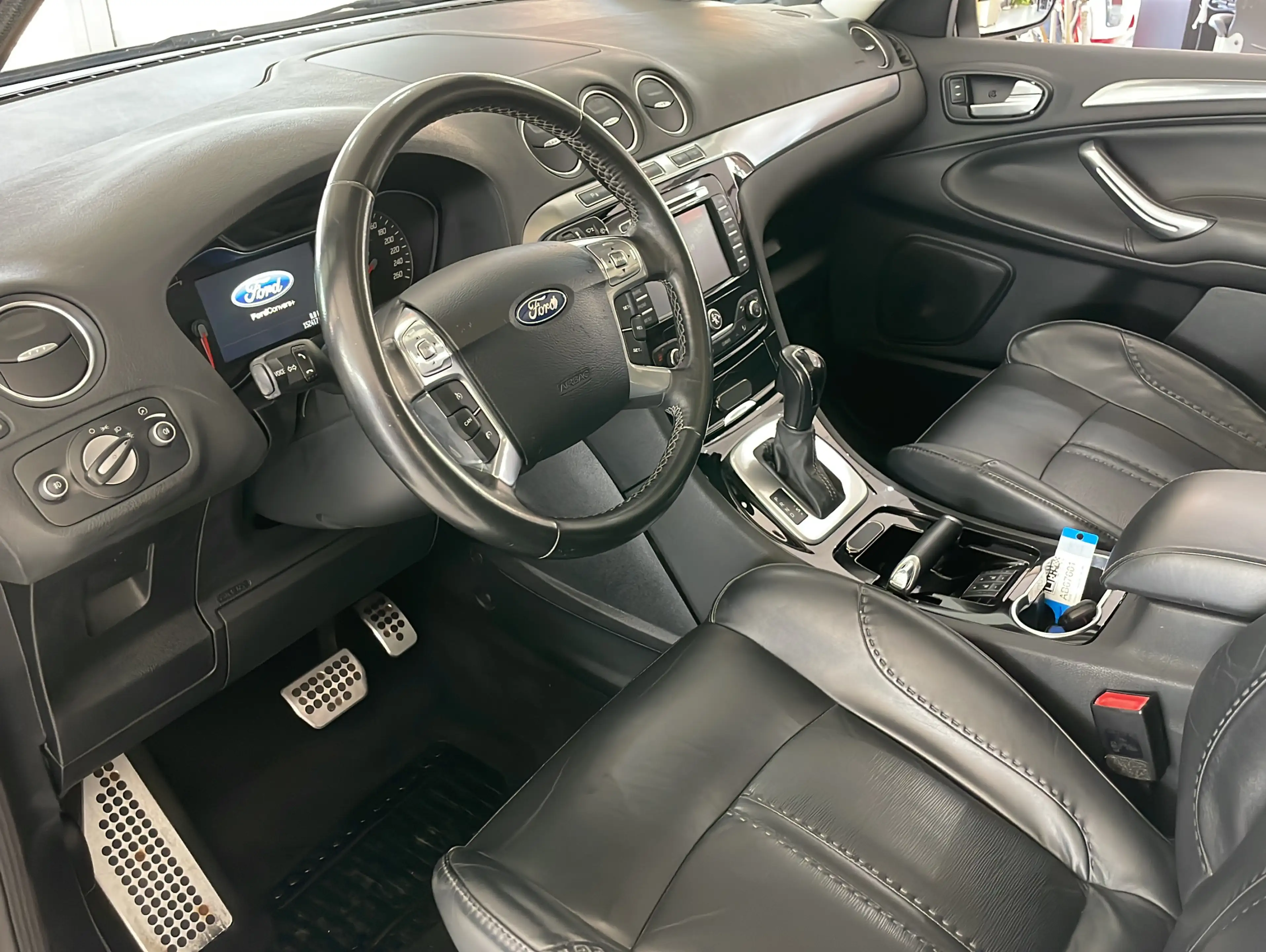 Ford Galaxy 2.0 - Titanium-Automatik-7Sitze-Navi-Kam — photo 11