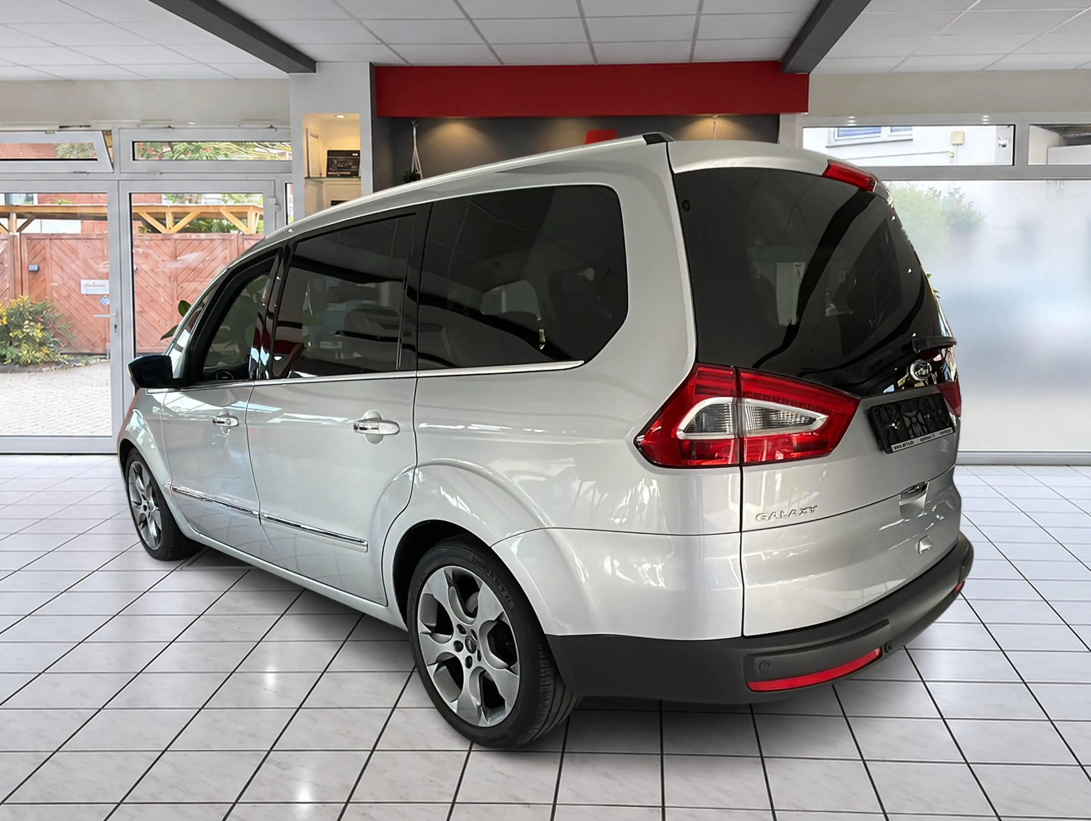 Ford Galaxy 2.0 - Titanium-Automatik-7Sitze-Navi-Kam — photo 8