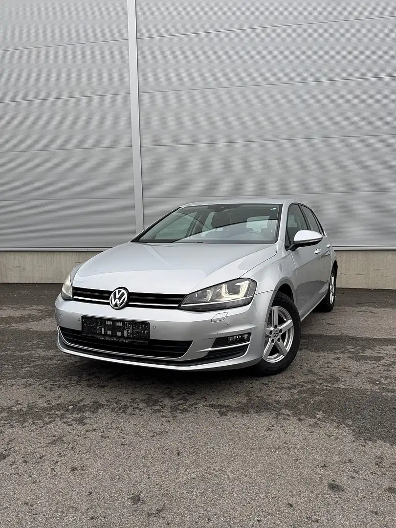 Volkswagen Golf VII 1.2 TSI Rabbit BlueMotion Tech. Standheizung Grau - 1