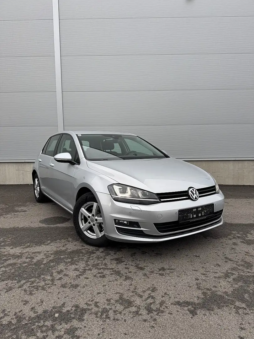 Volkswagen Golf VII 1.2 TSI Rabbit BlueMotion Tech. Grau - 2