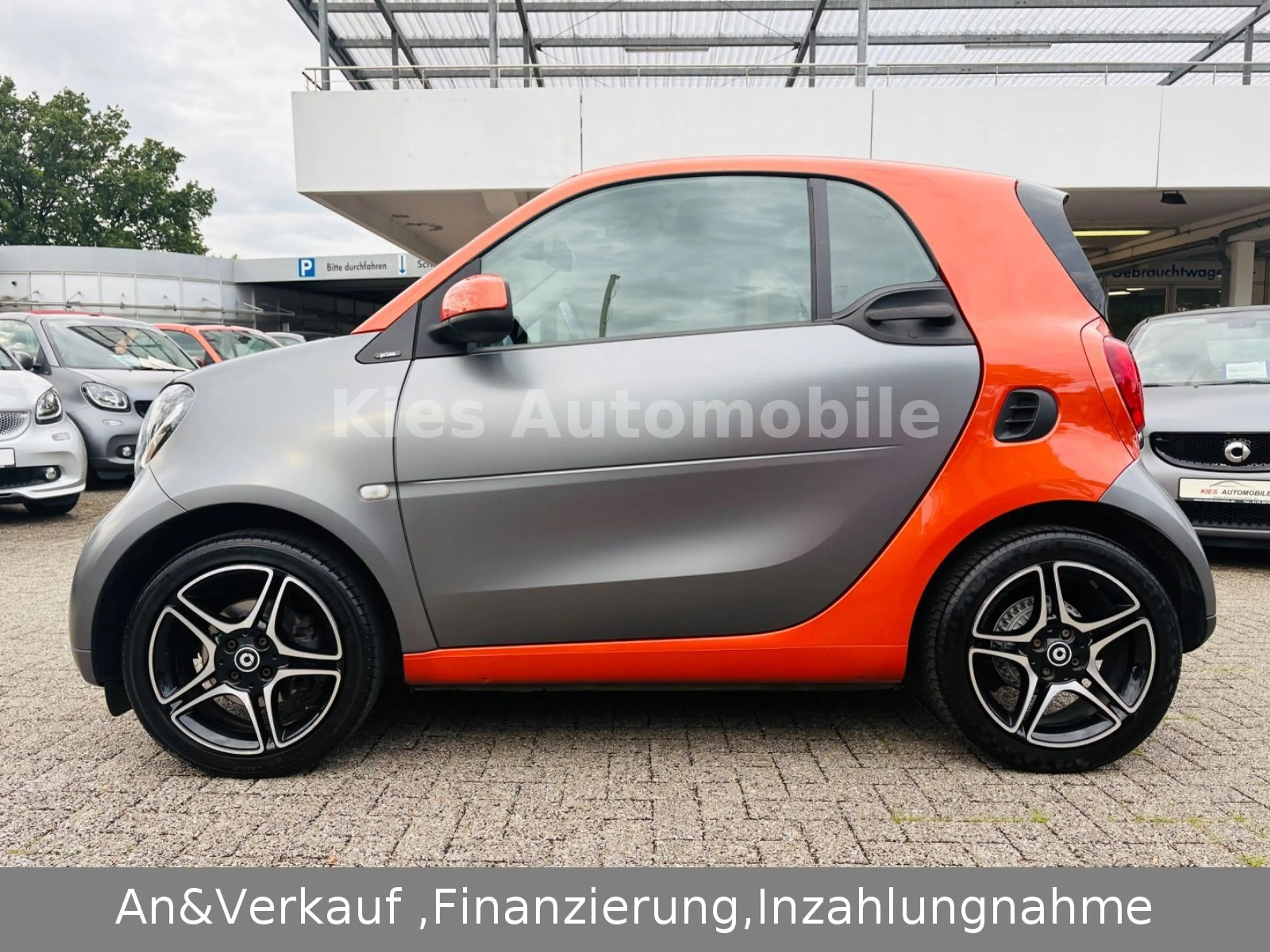 smart forTwo Prime Sport 90Ps AUTOM/LEDER/NAVI/PANORAM — photo 3