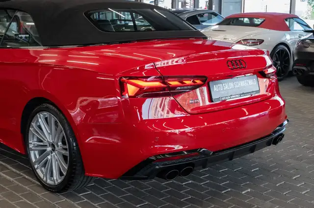 Audi S5 view 12