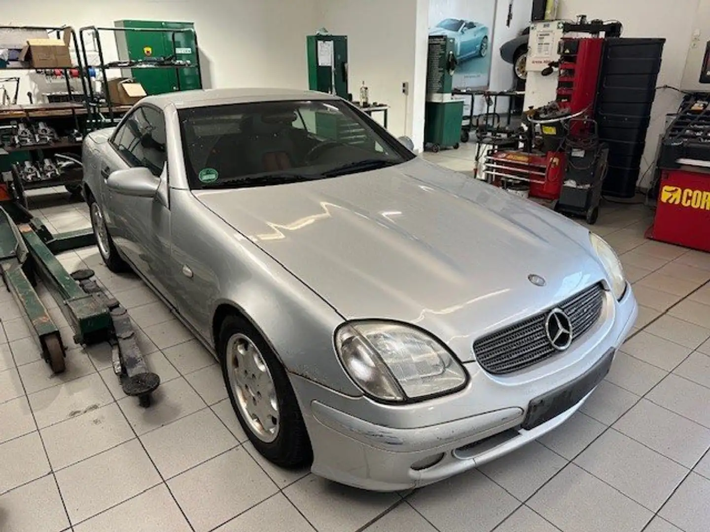 Mercedes-Benz SLK 200 Silber/Rot | Bastlerfahrzeug | TÜV 07/2026 Argento - 1
