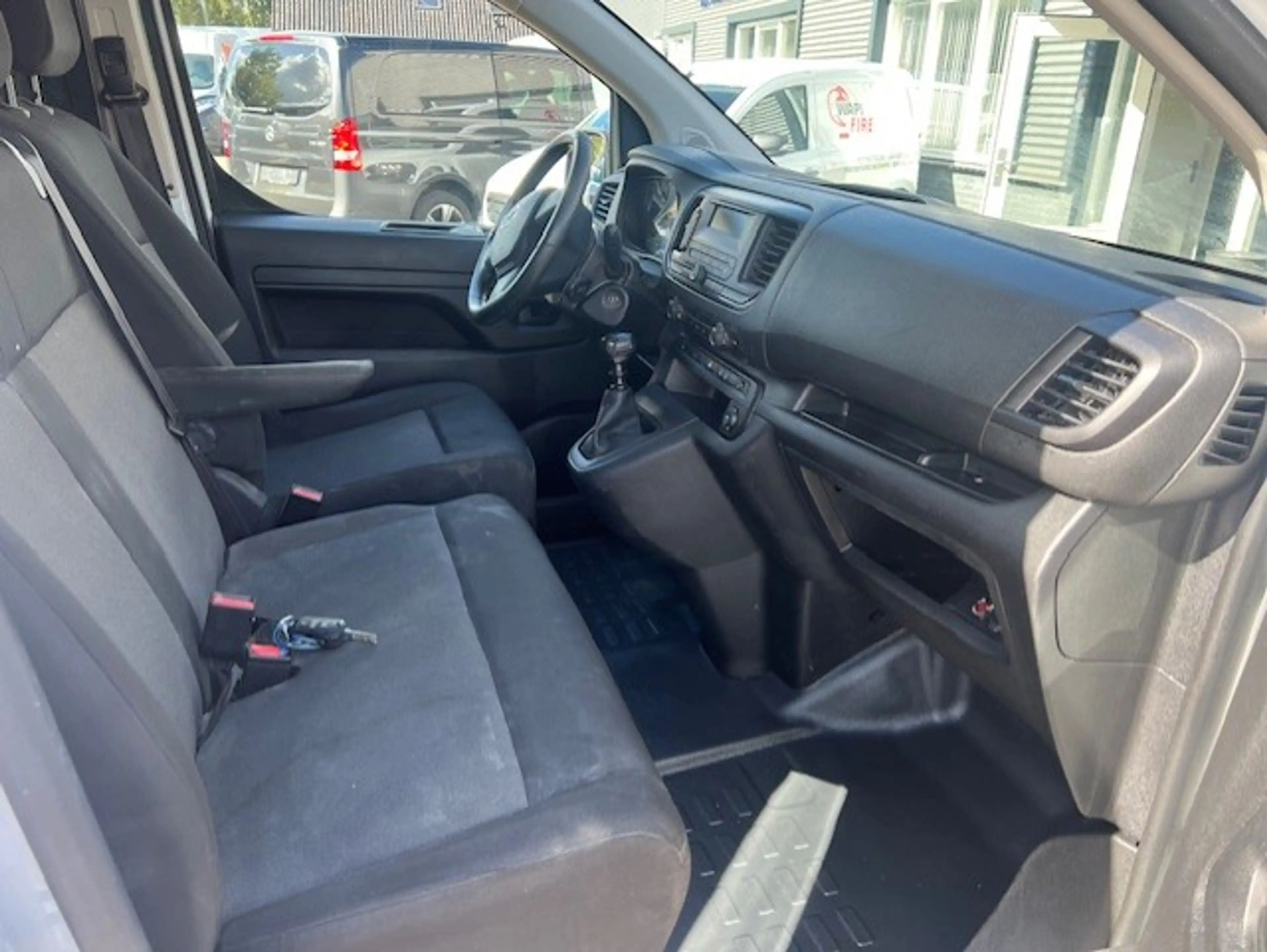 Toyota Proace WORKER LONG 2.0 D-4D 106KW AIRCO KLIMA EURO6 — photo 6